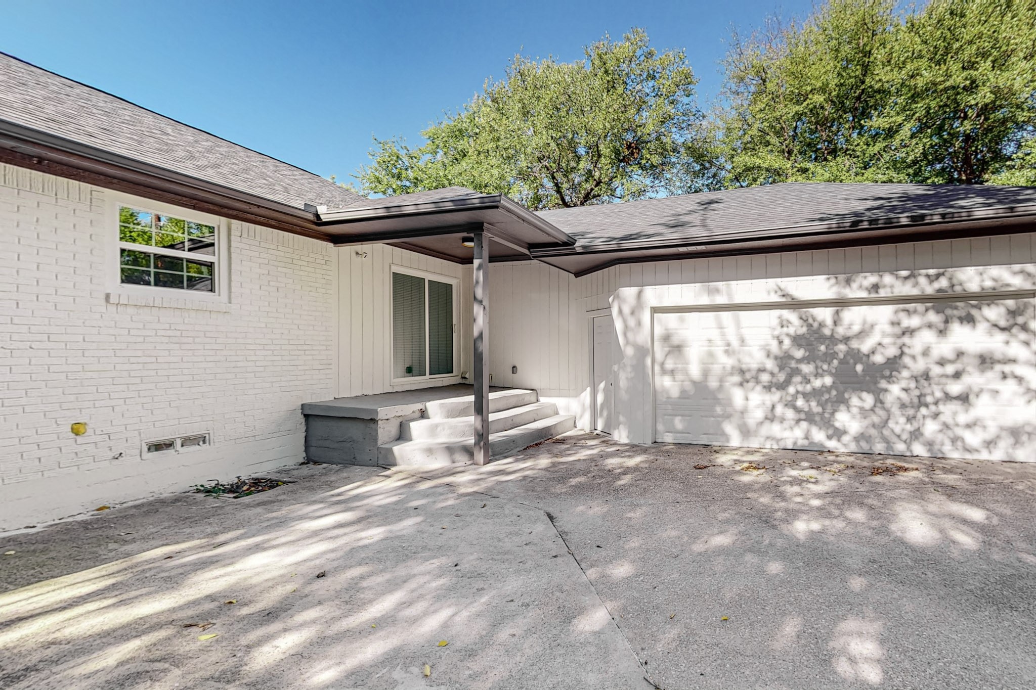 7437 Eccles Drive