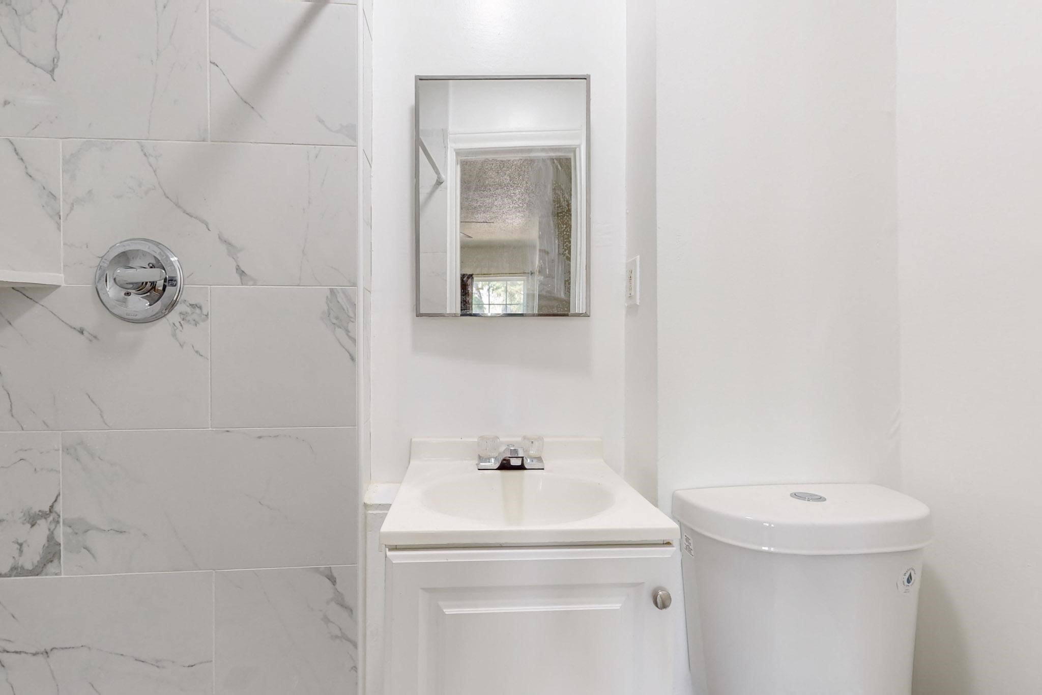 1100 W Waggoman Street