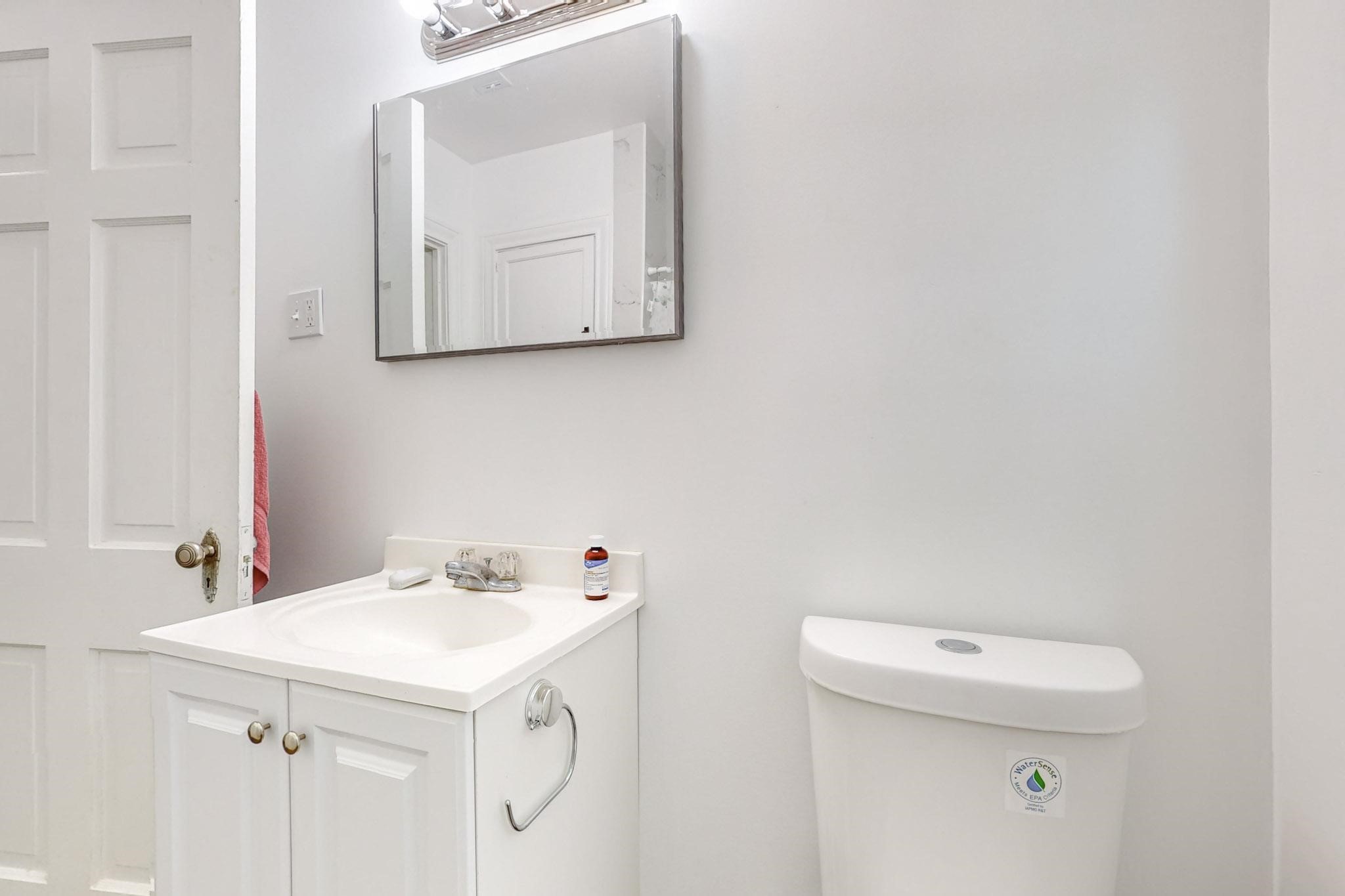 1100 W Waggoman Street