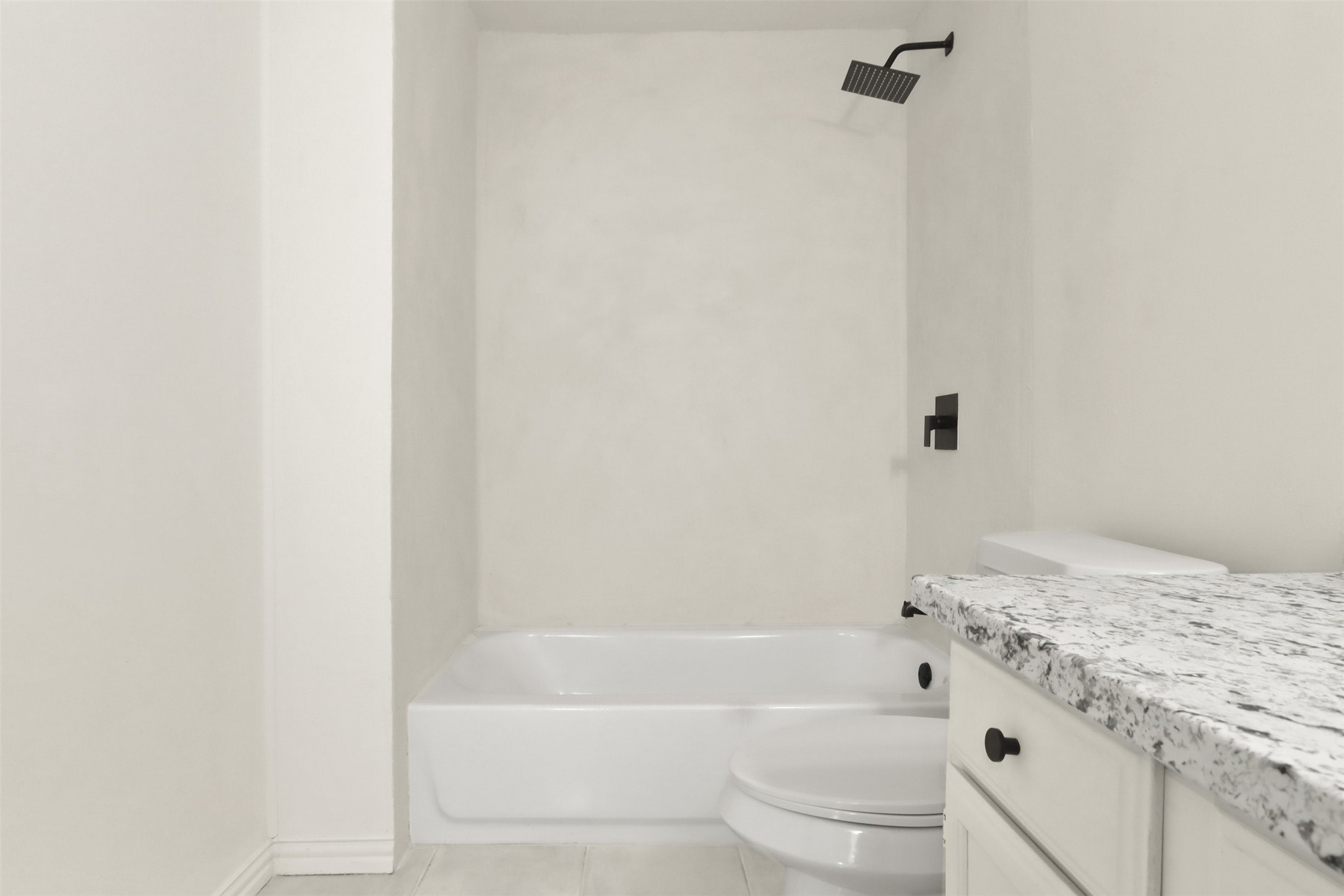 2845 Santa Monica Drive