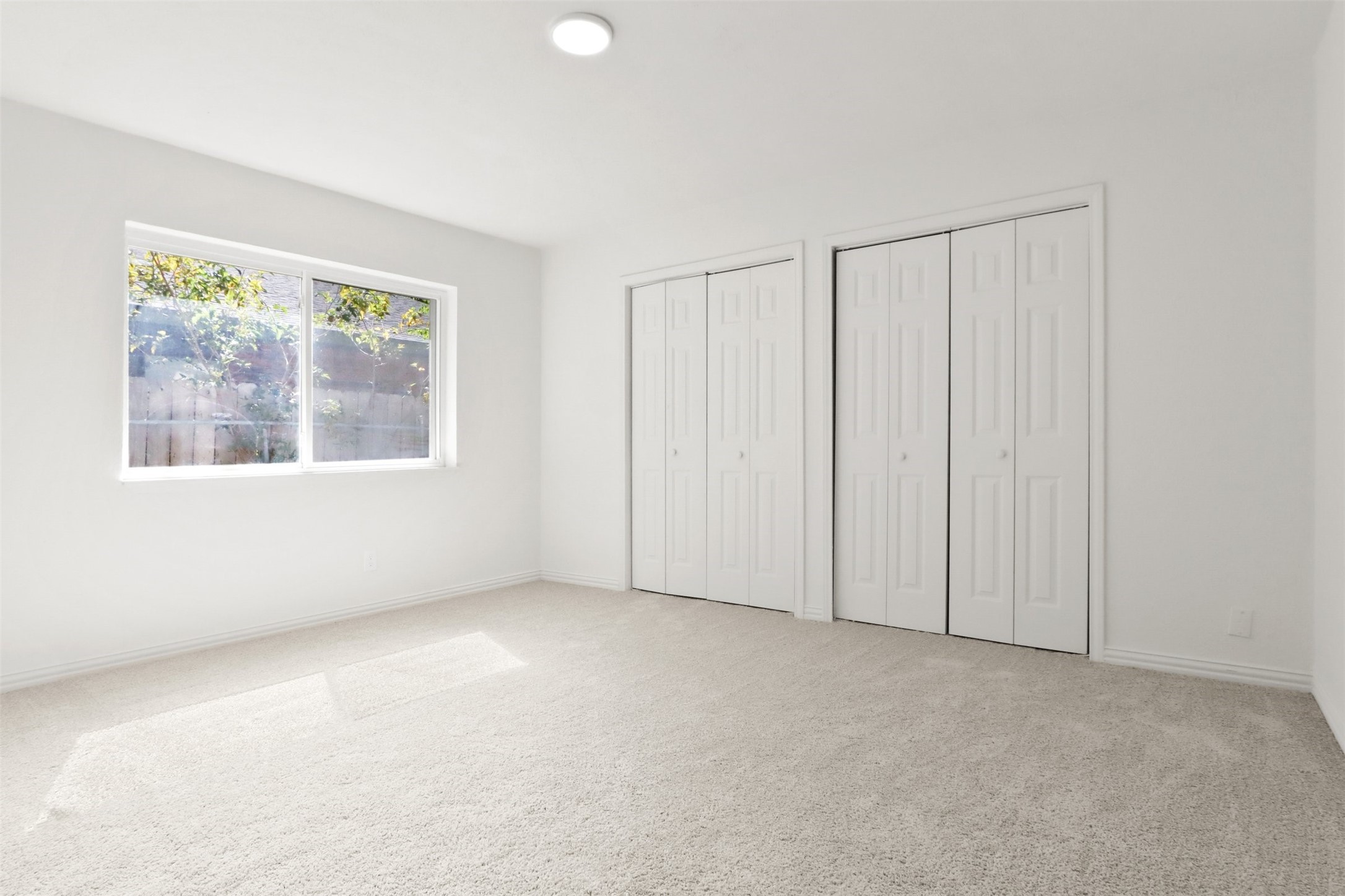 2845 Santa Monica Drive