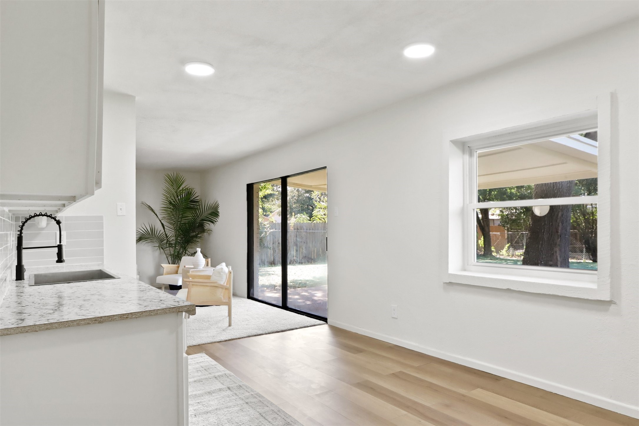 2845 Santa Monica Drive