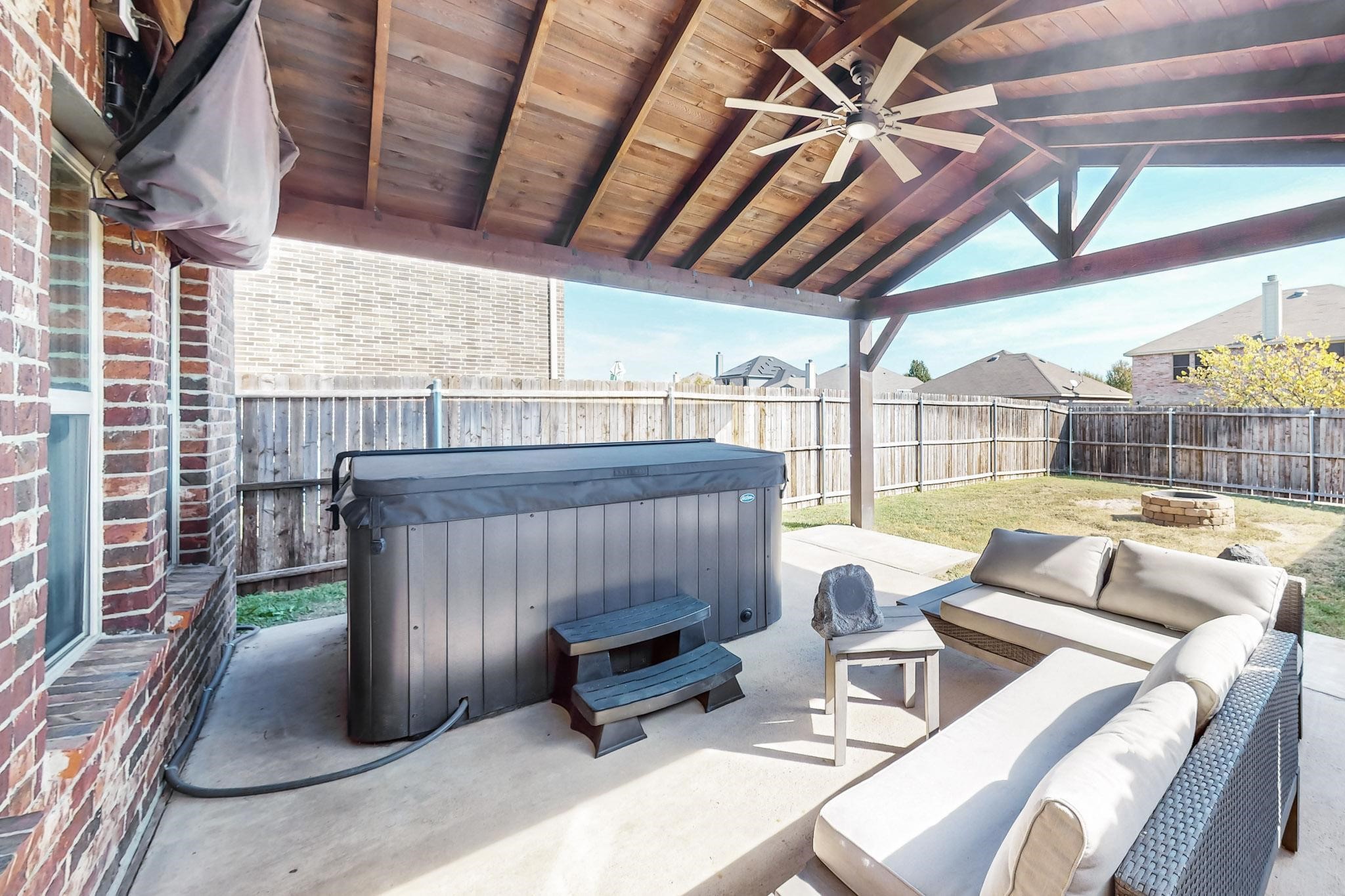 2508 Glen Hollow Drive