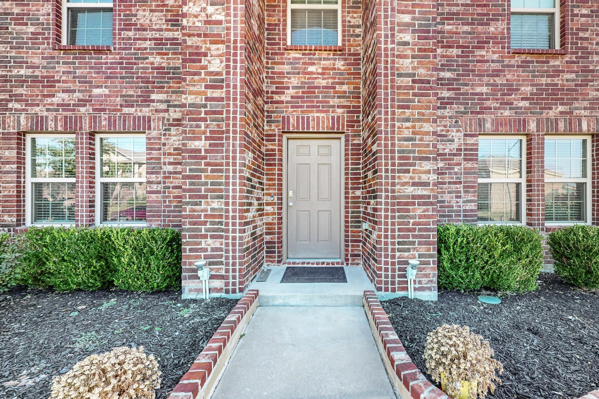 2508 Glen Hollow Drive