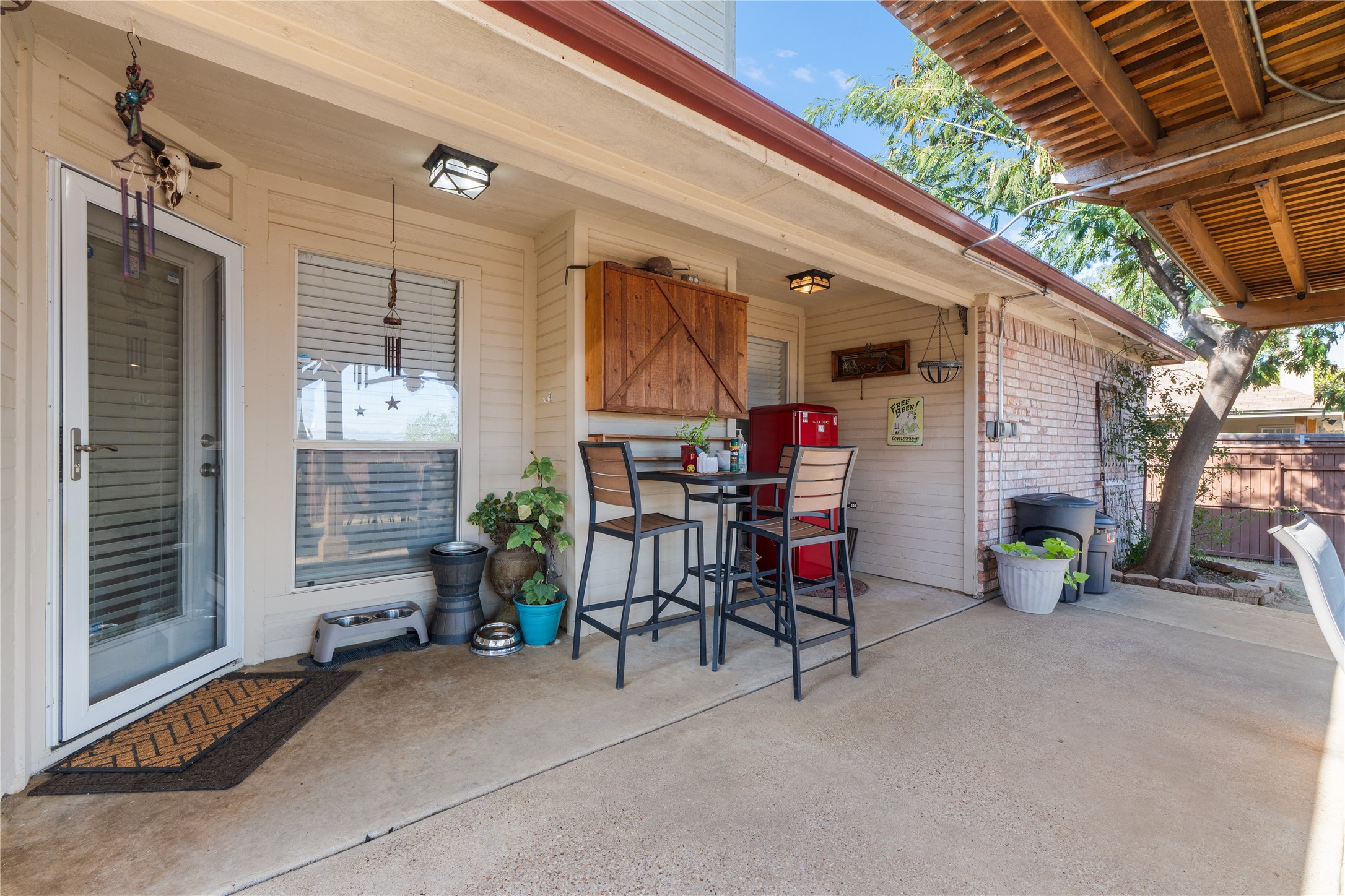 1725 Canterbury Circle