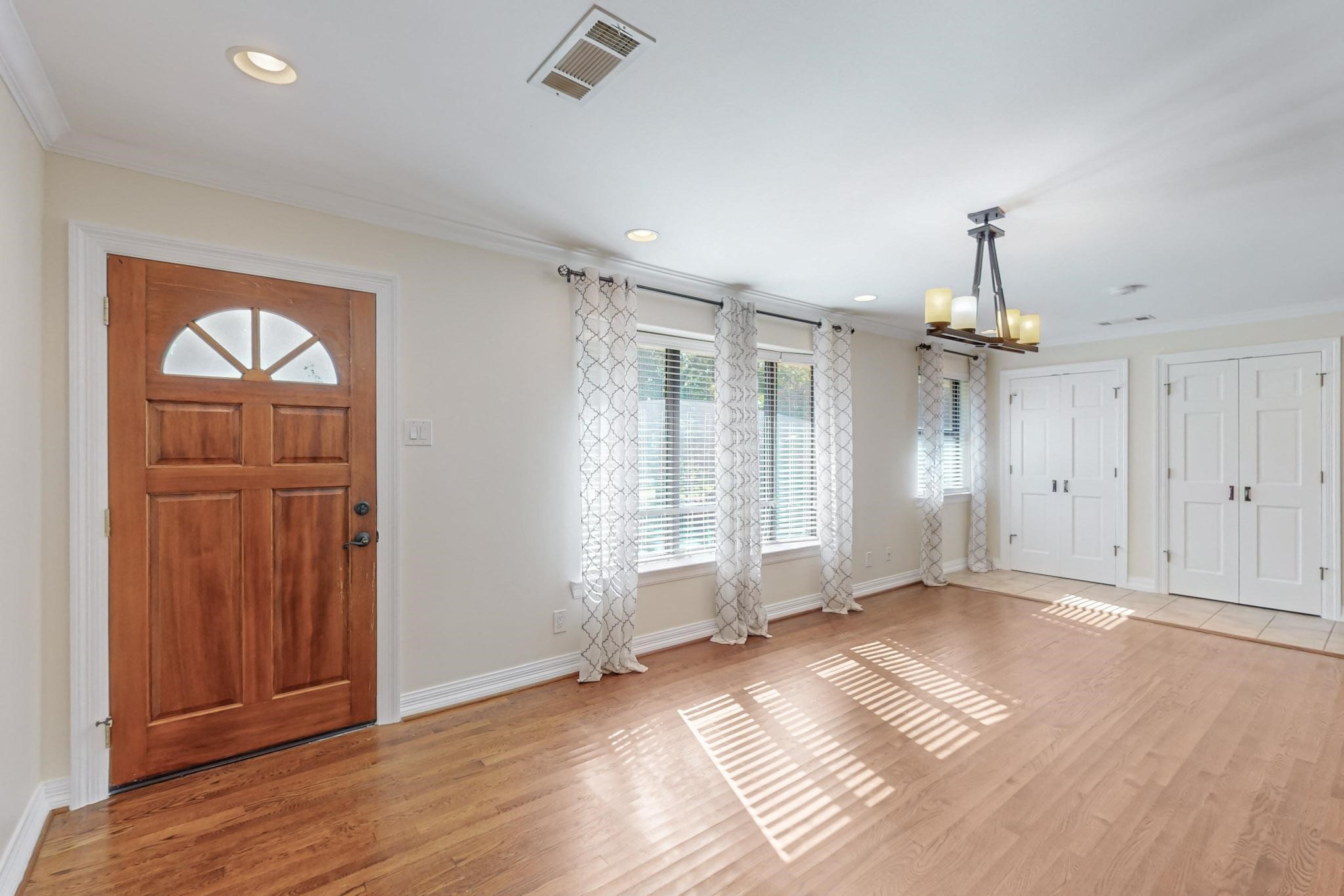 3425 Shady Hollow Lane