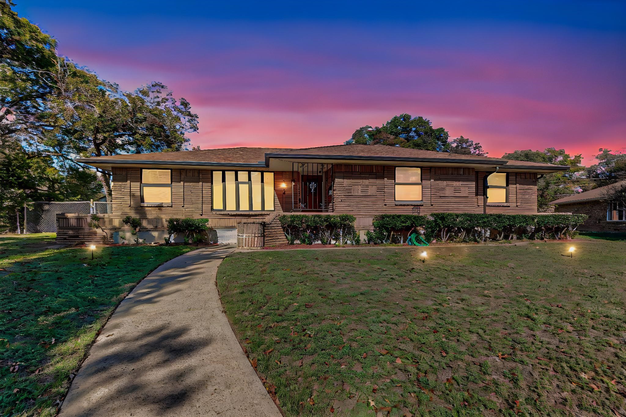 3425 Shady Hollow Lane