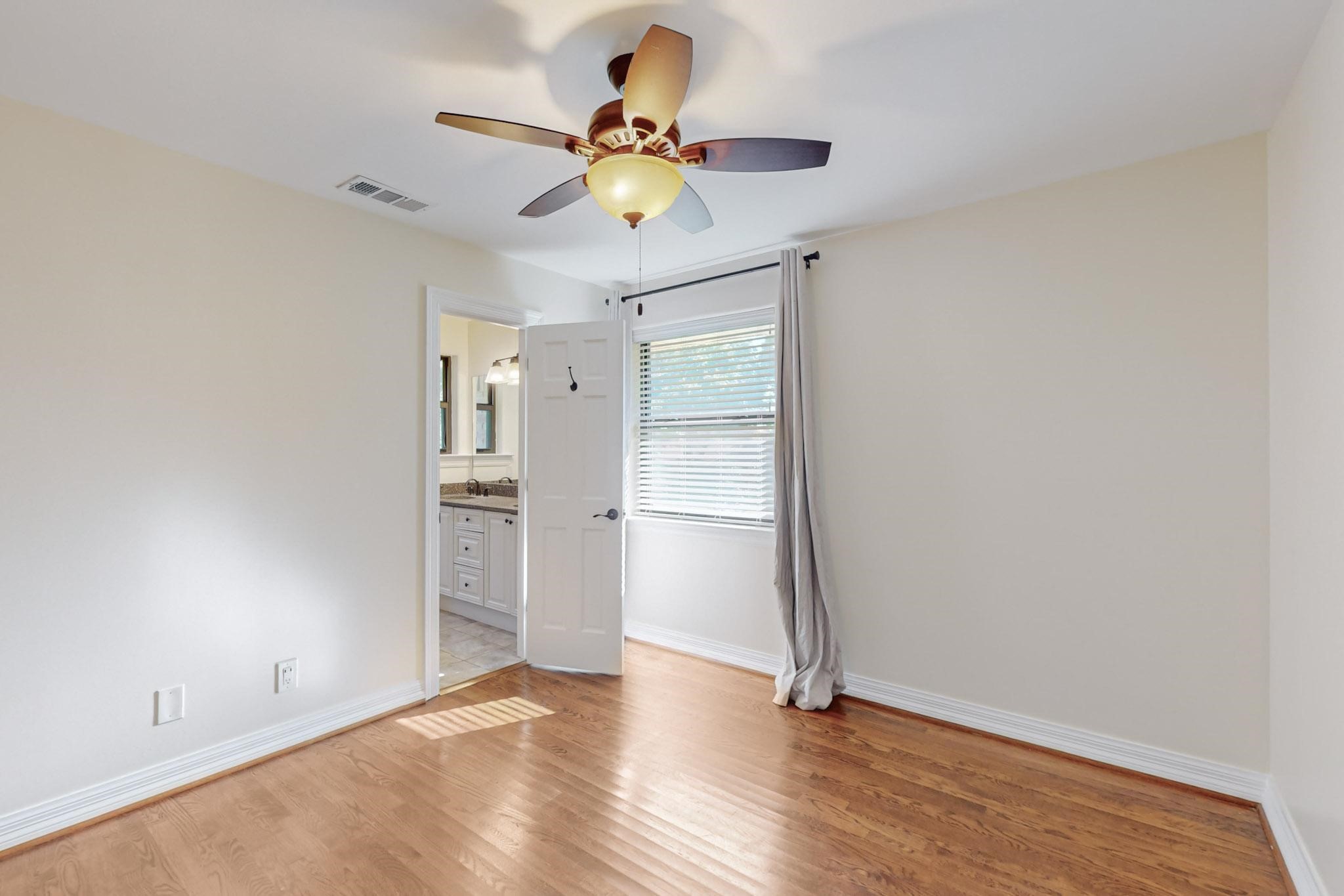 3425 Shady Hollow Lane