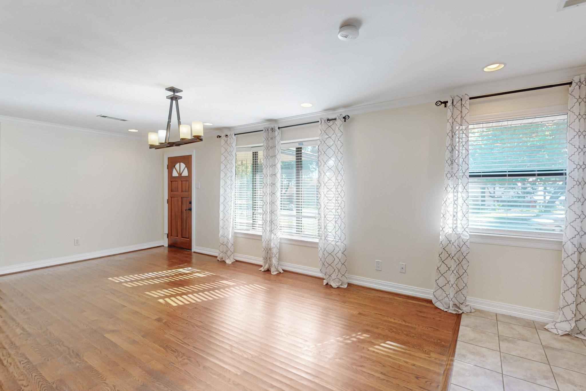 3425 Shady Hollow Lane