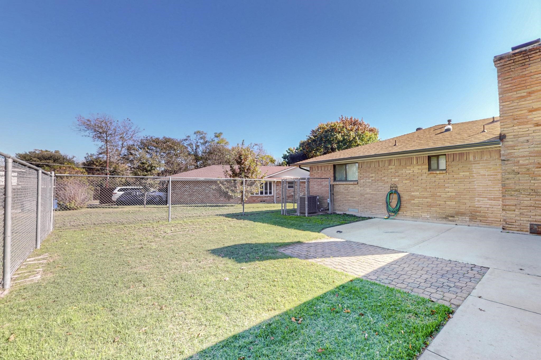 3425 Shady Hollow Lane