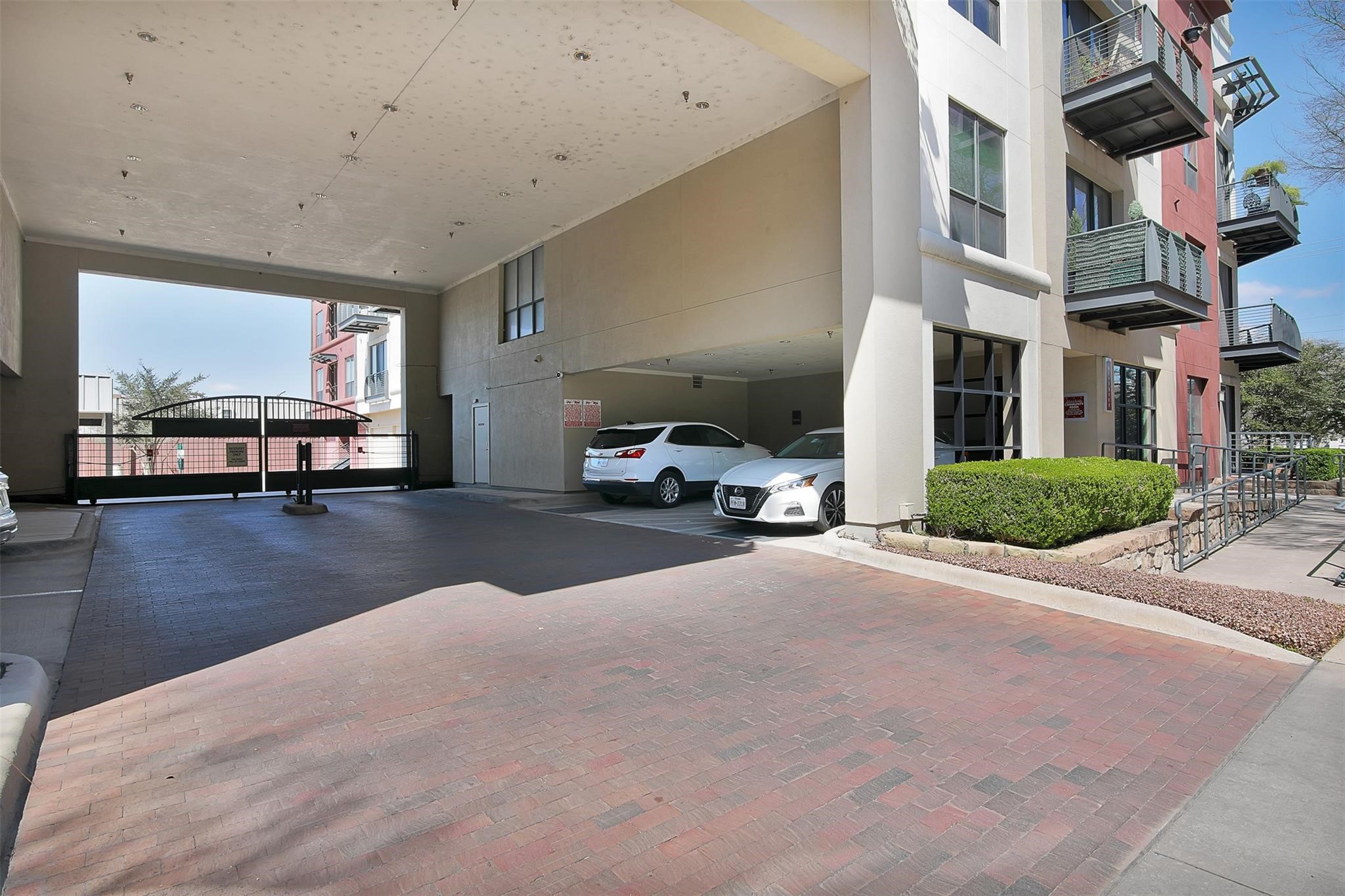 4605 Cedar Springs Road 224