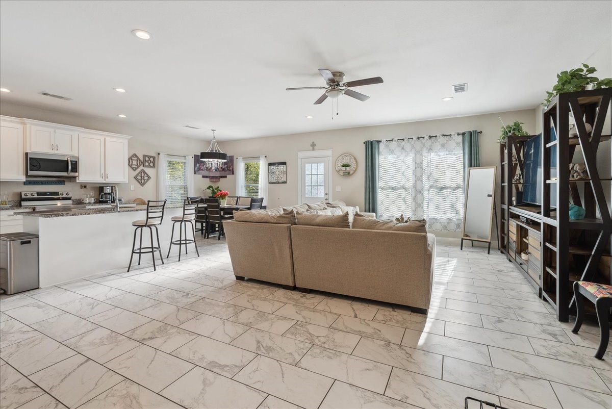 905 Netherland Drive