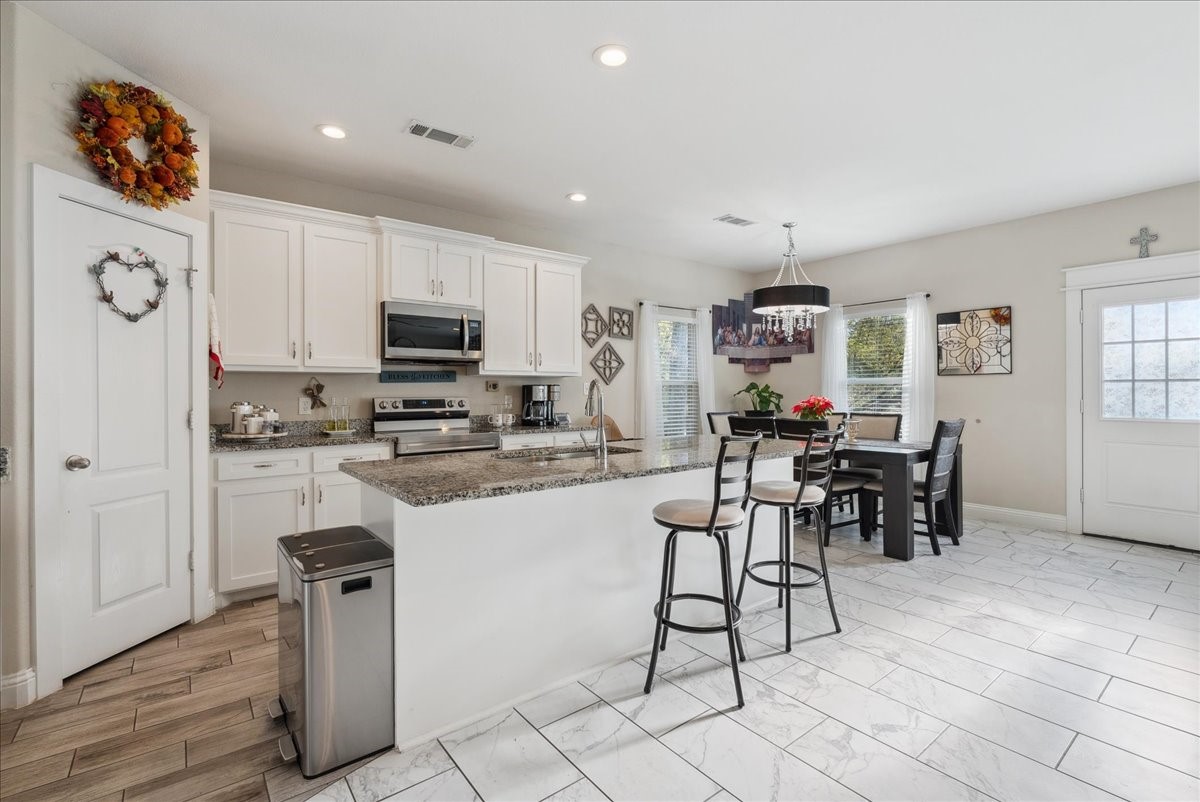 905 Netherland Drive