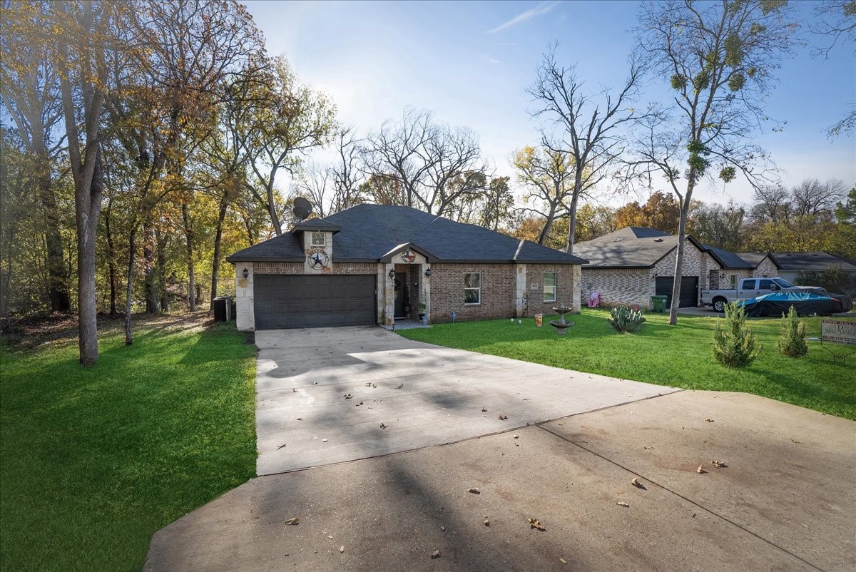 905 Netherland Drive