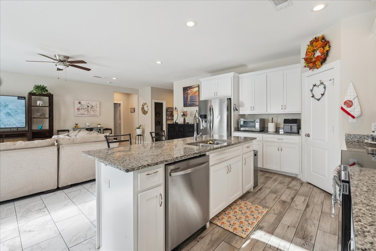 905 Netherland Drive