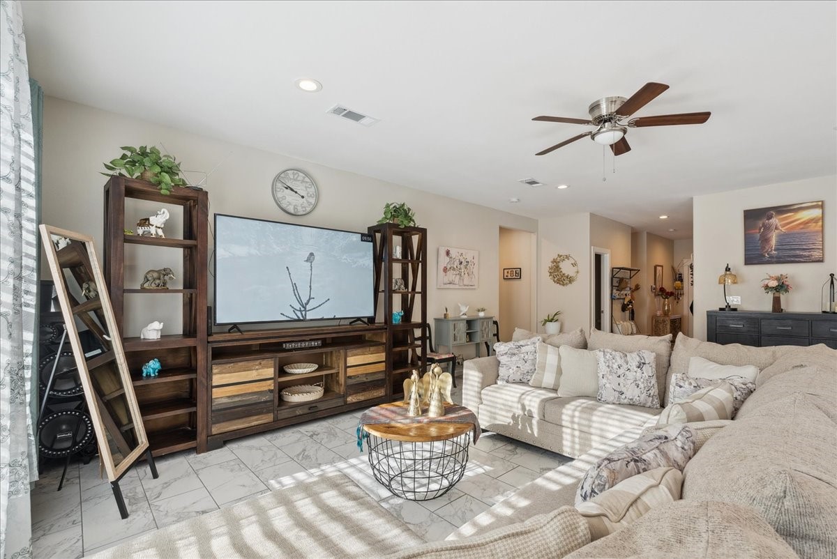 905 Netherland Drive