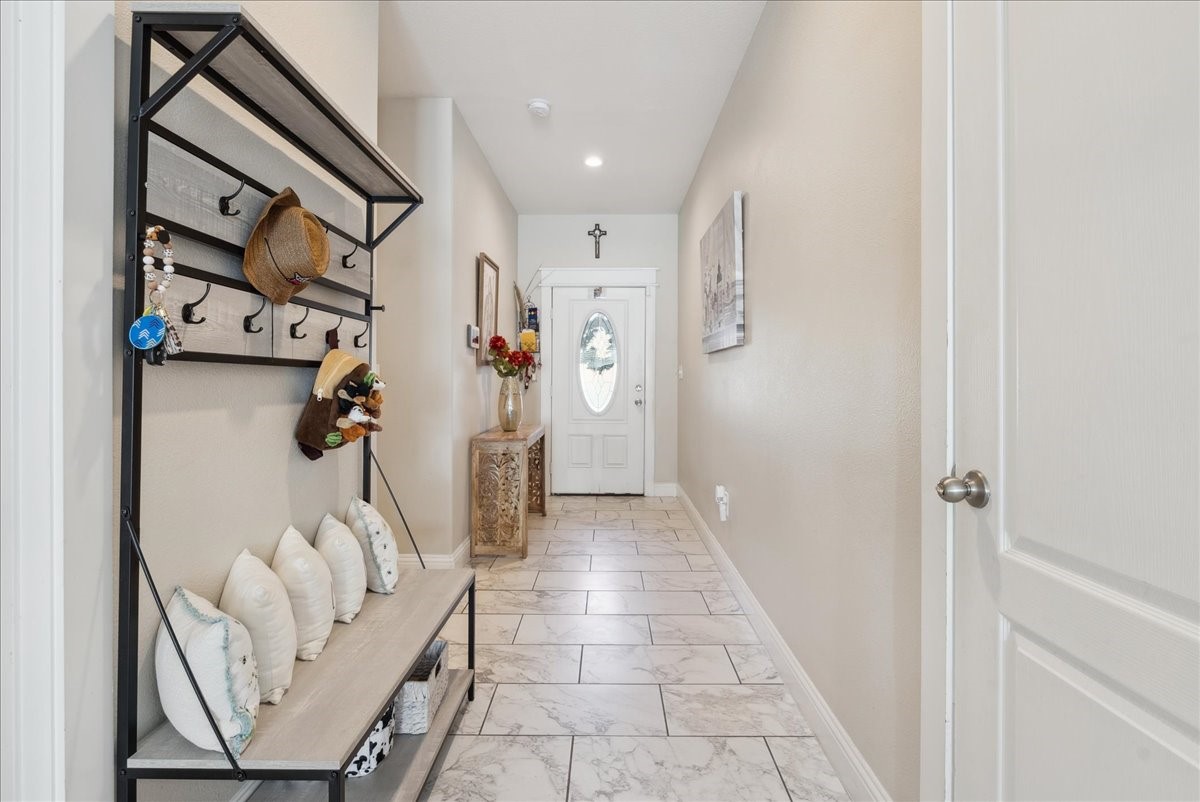 905 Netherland Drive