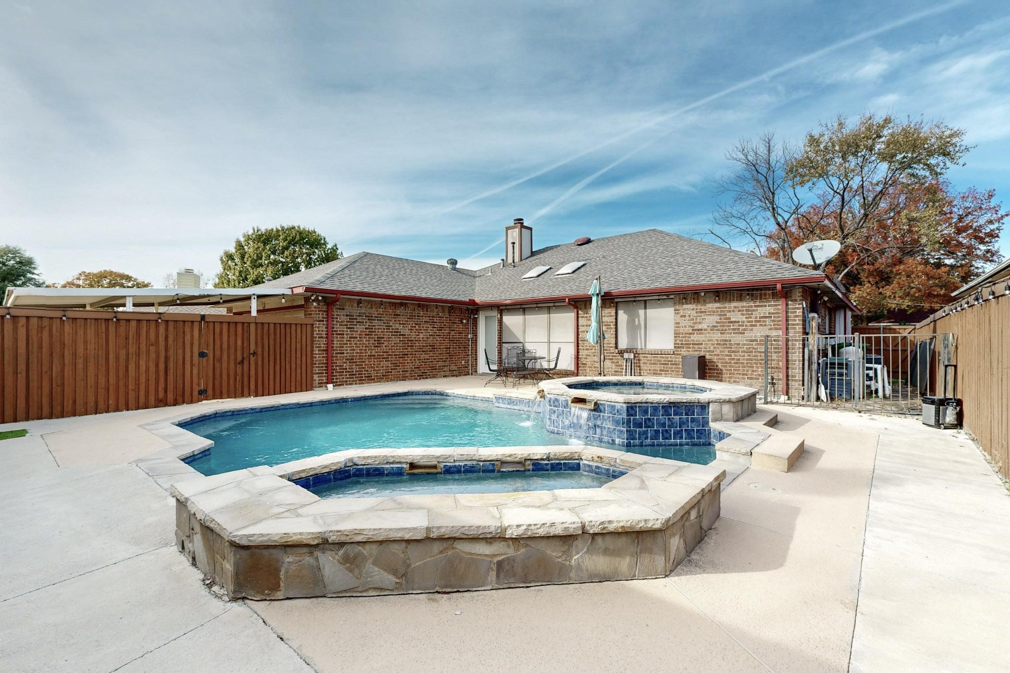 4506 Westlake Drive