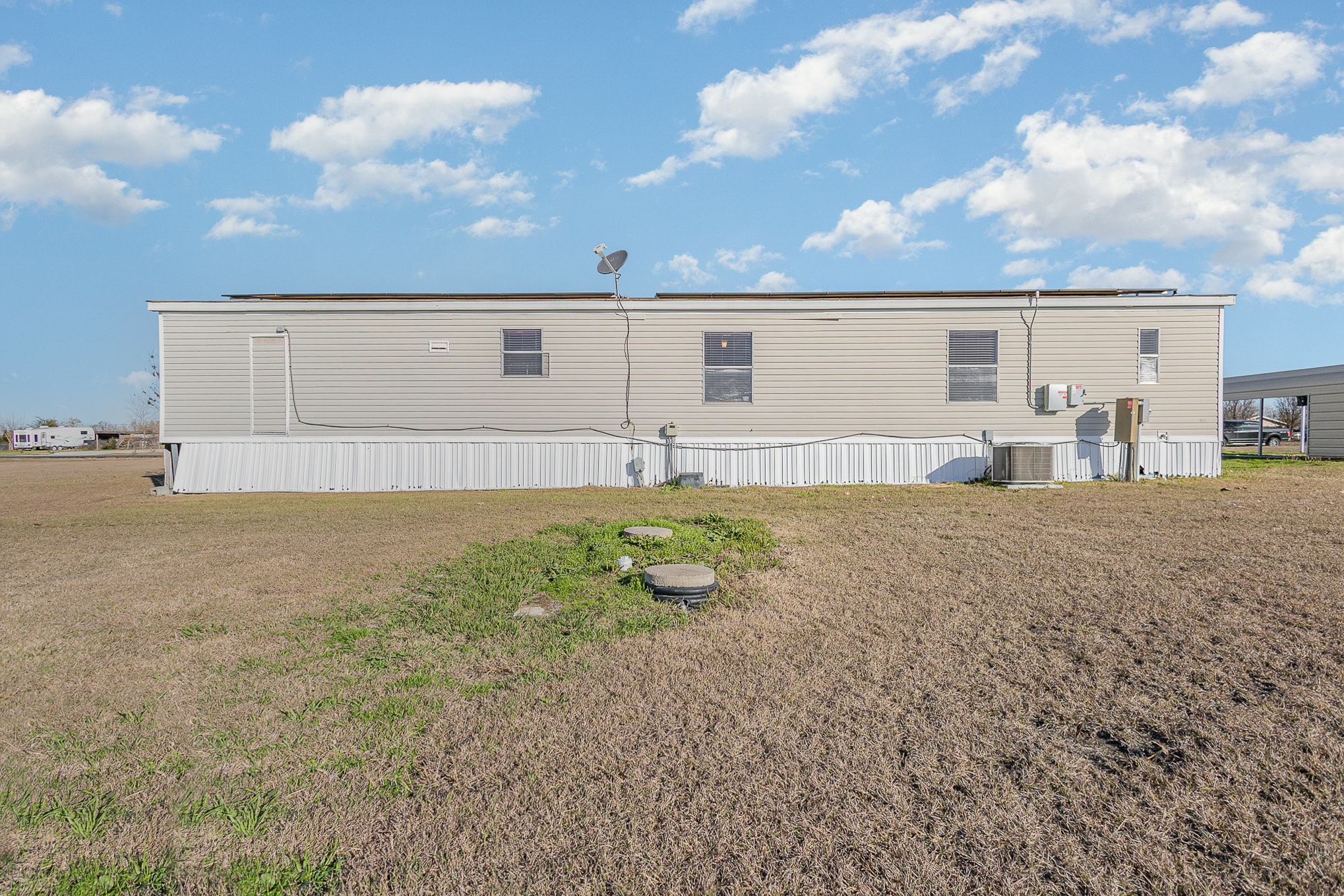 6671 Shady Hill Circle