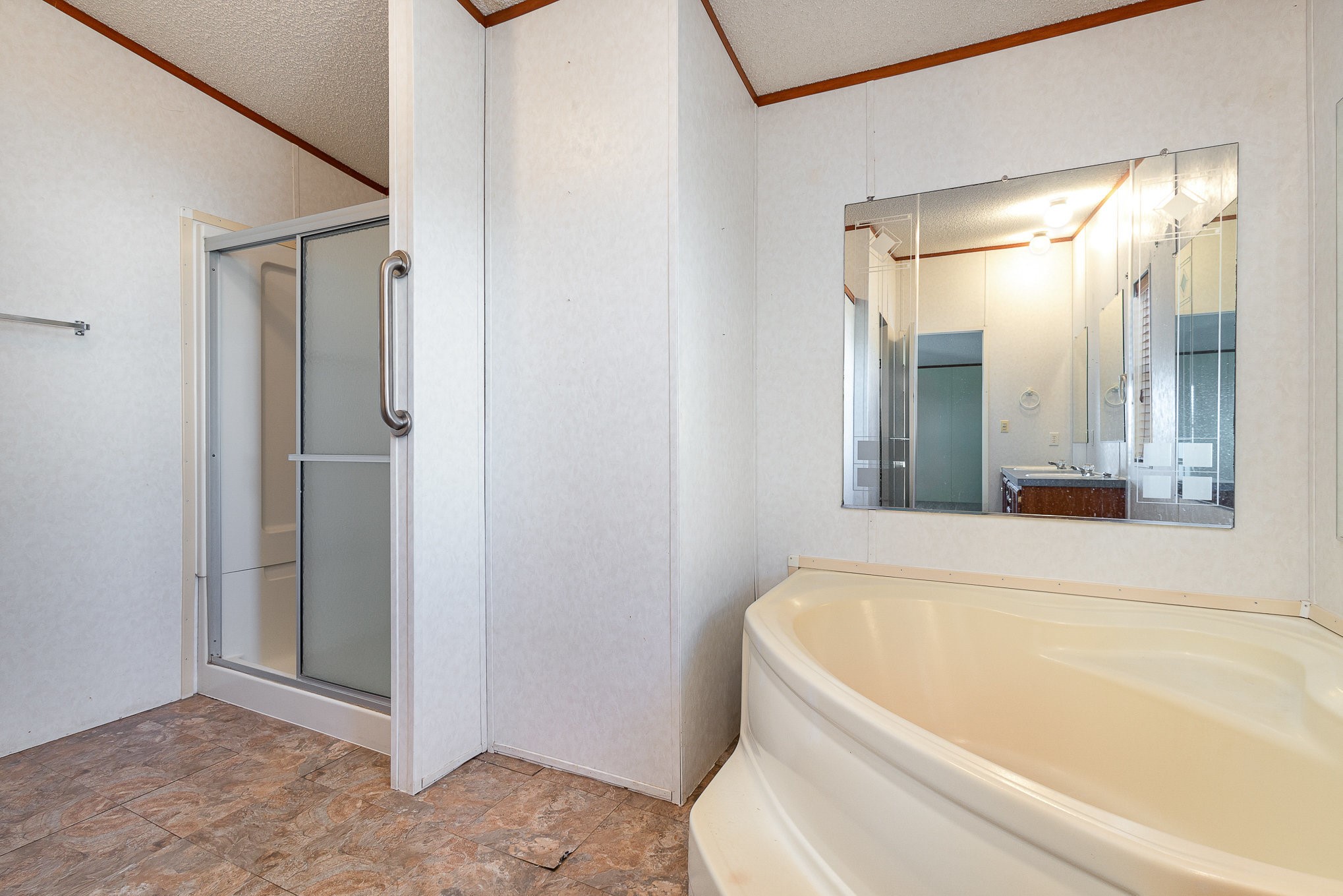 6671 Shady Hill Circle