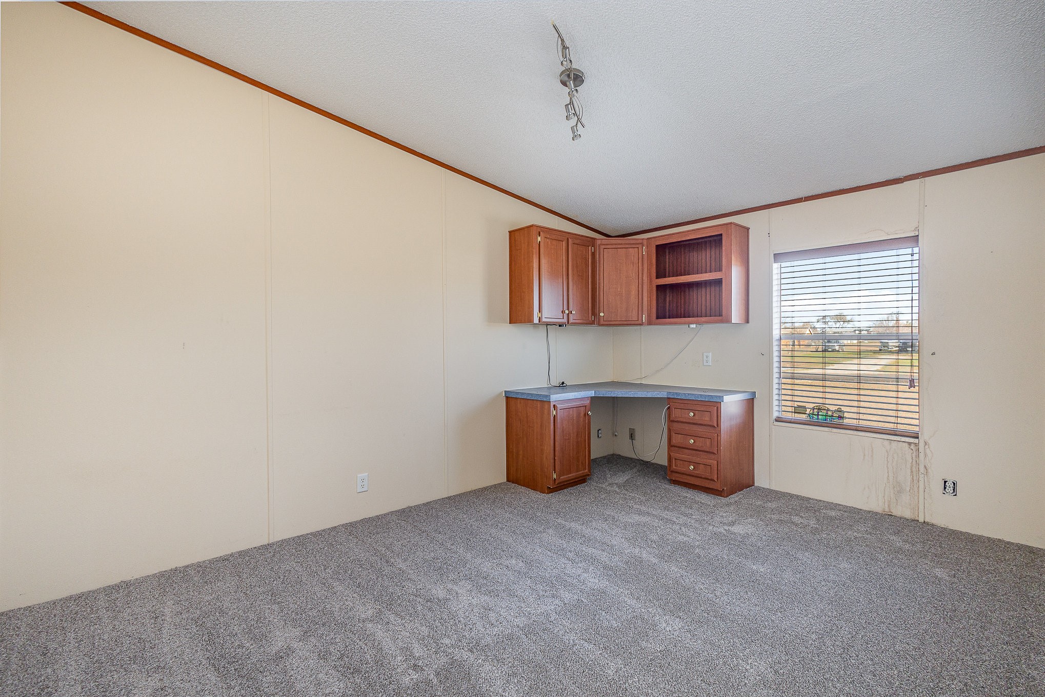 6671 Shady Hill Circle