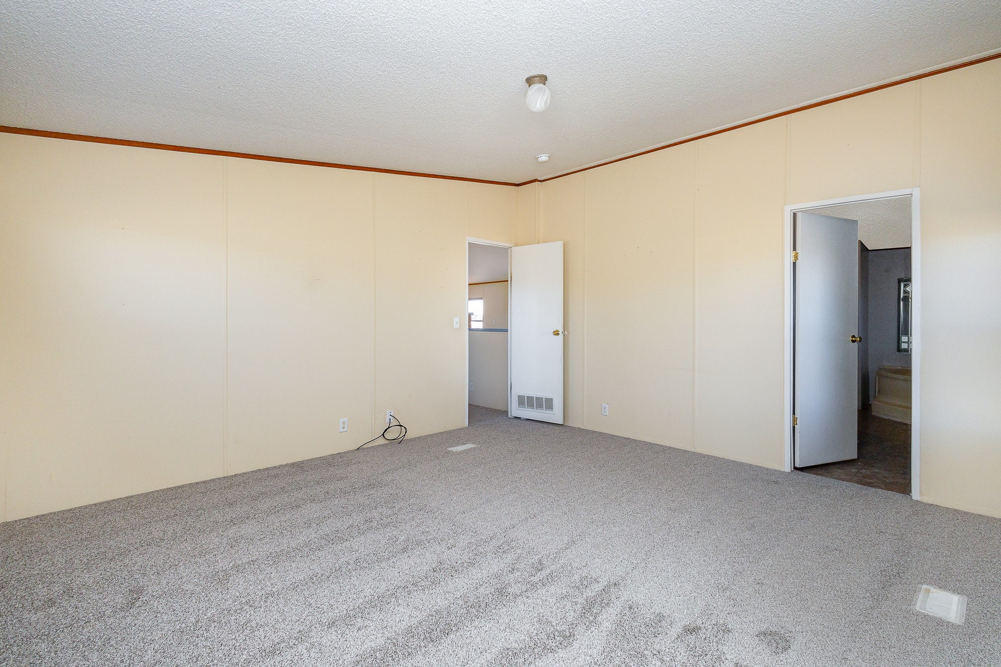 6671 Shady Hill Circle