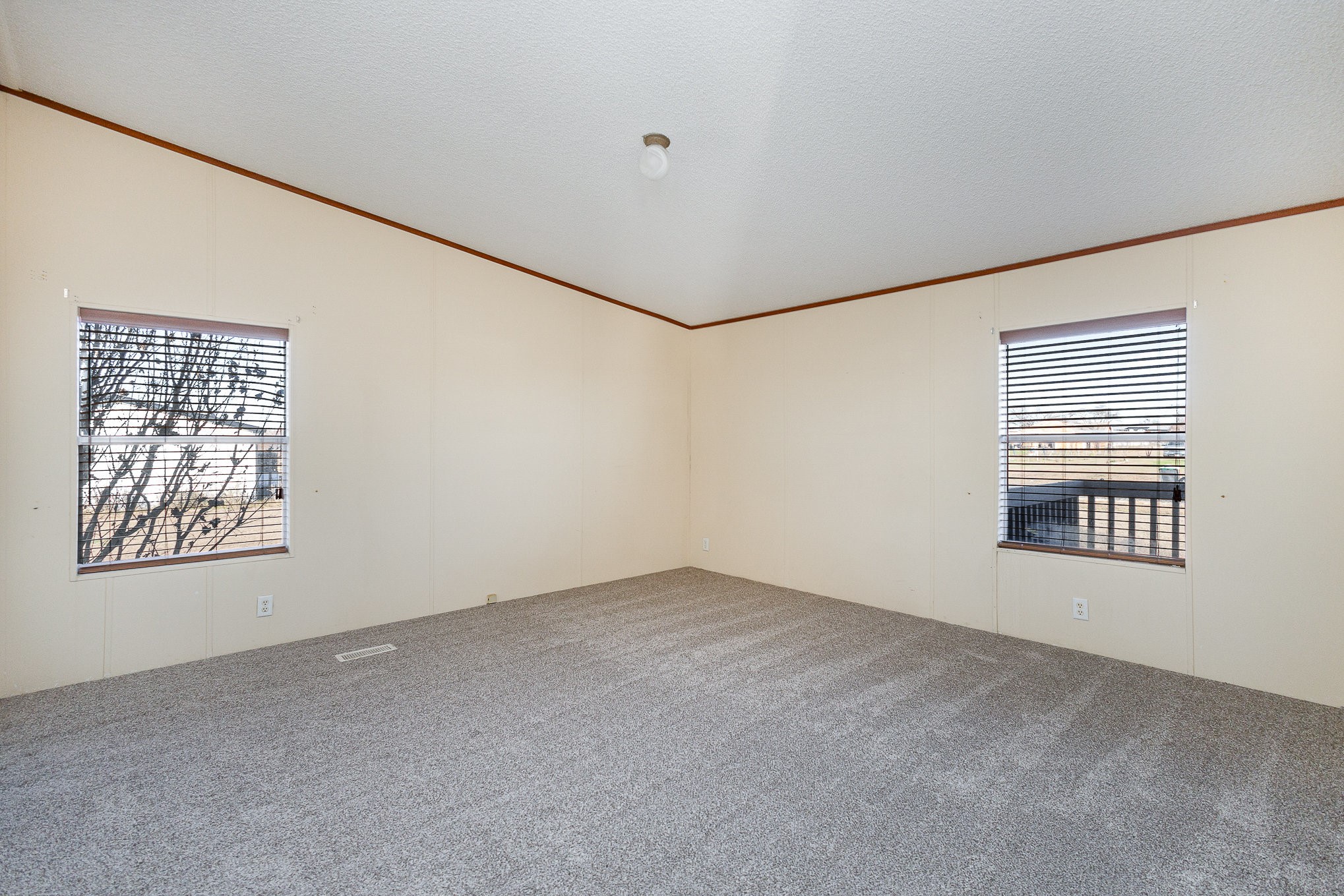 6671 Shady Hill Circle