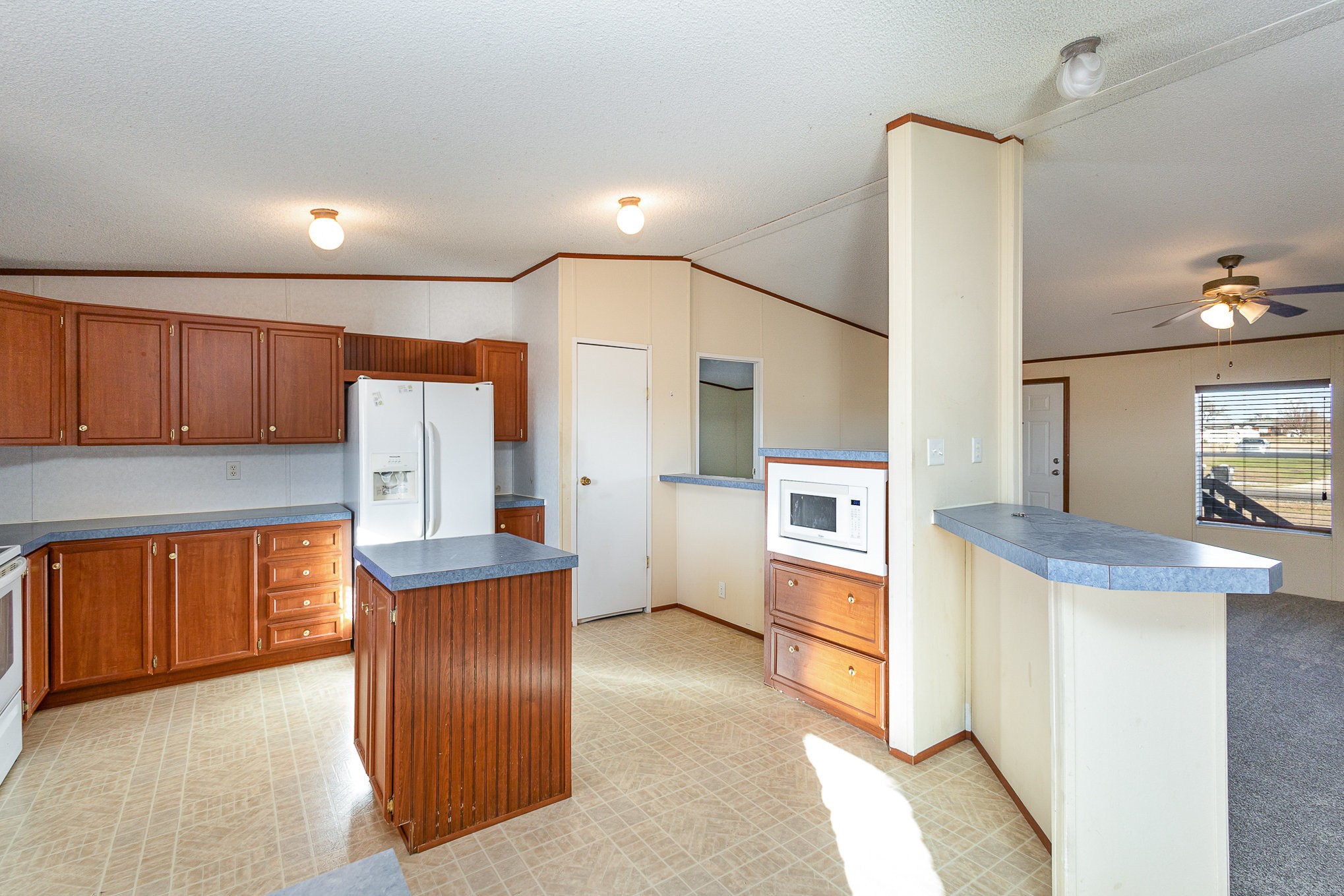 6671 Shady Hill Circle