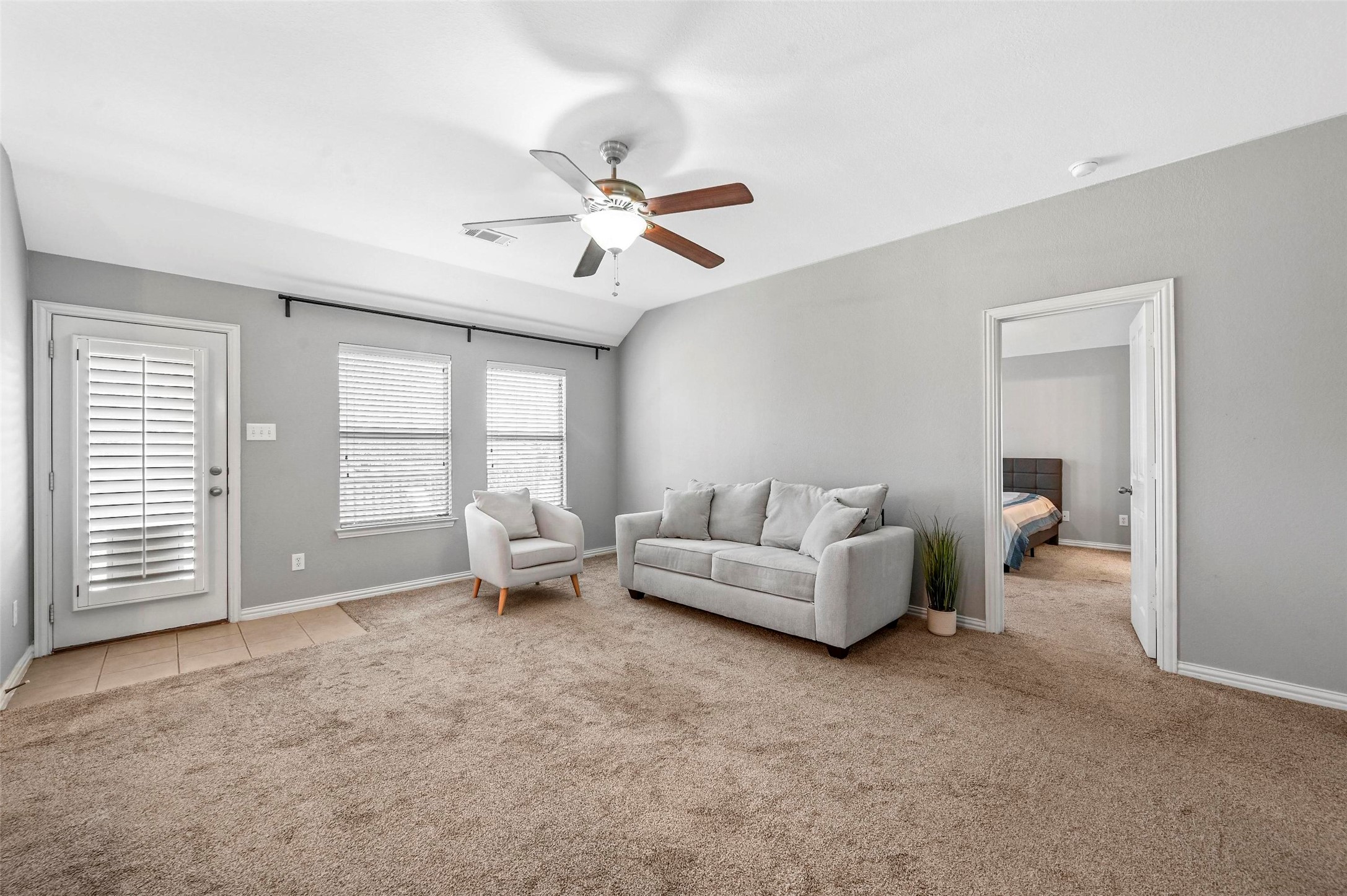 905 Horizon Ridge Circle