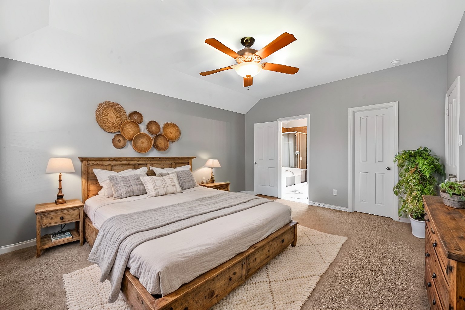 905 Horizon Ridge Circle