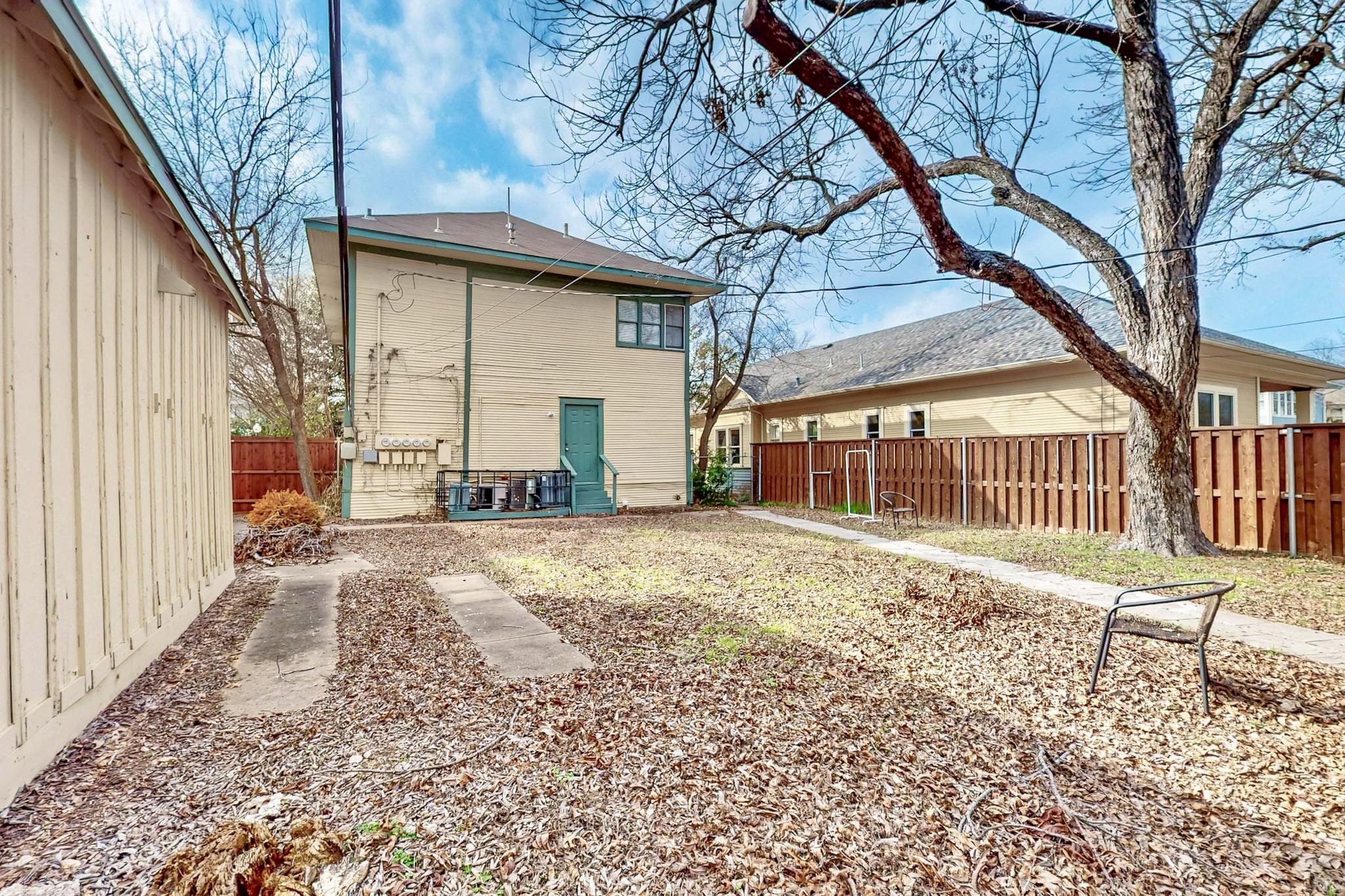 210 S Rosemont Avenue A