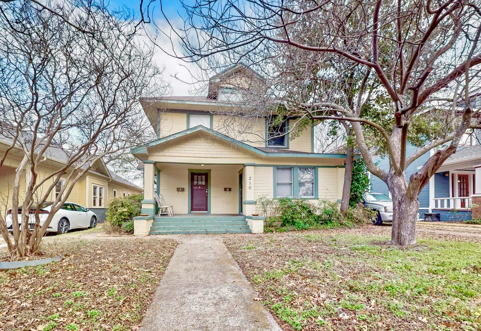 210 S Rosemont Avenue A