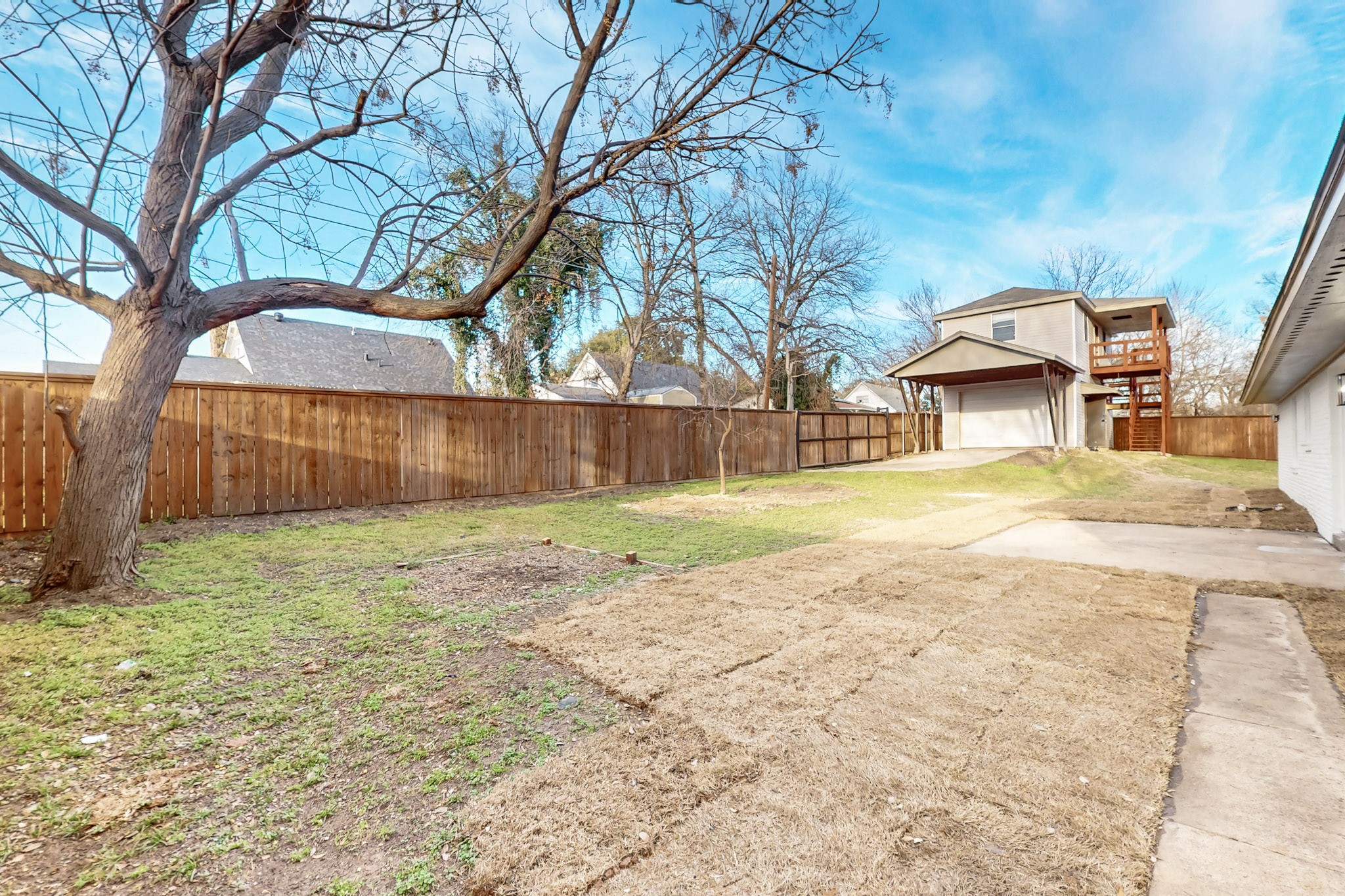 109 E Woodbury Drive
