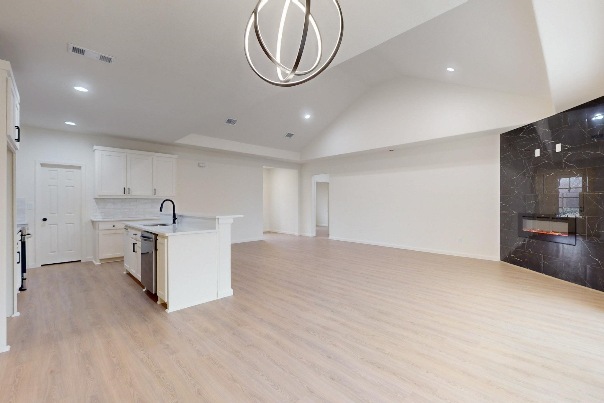 168 RS COUNTY 2372 Road