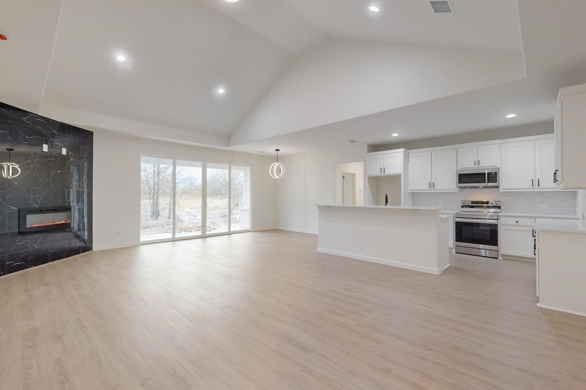 168 RS COUNTY 2372 Road