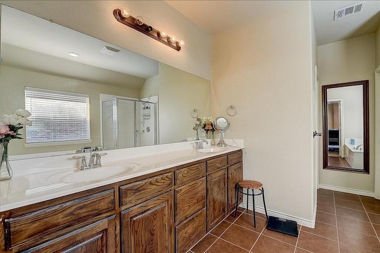 11439 Geranium Drive