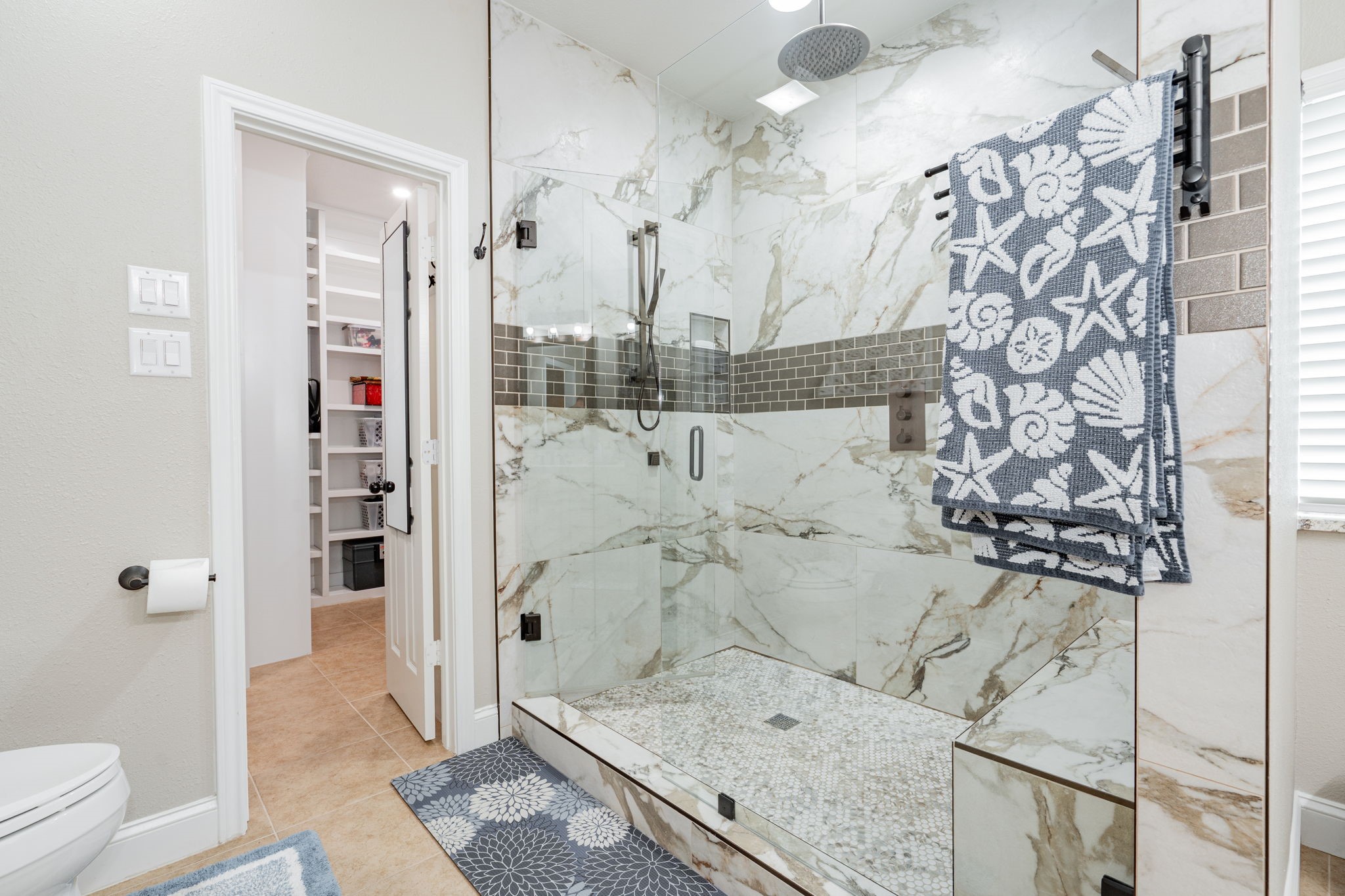 1609 W Alamosa Drive