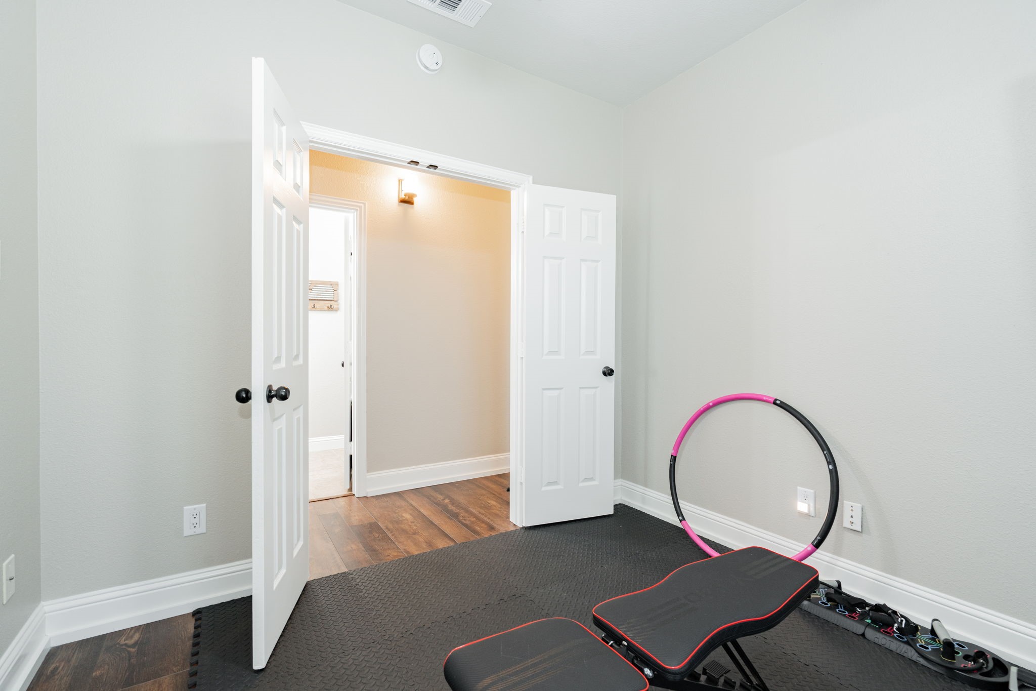 1609 W Alamosa Drive