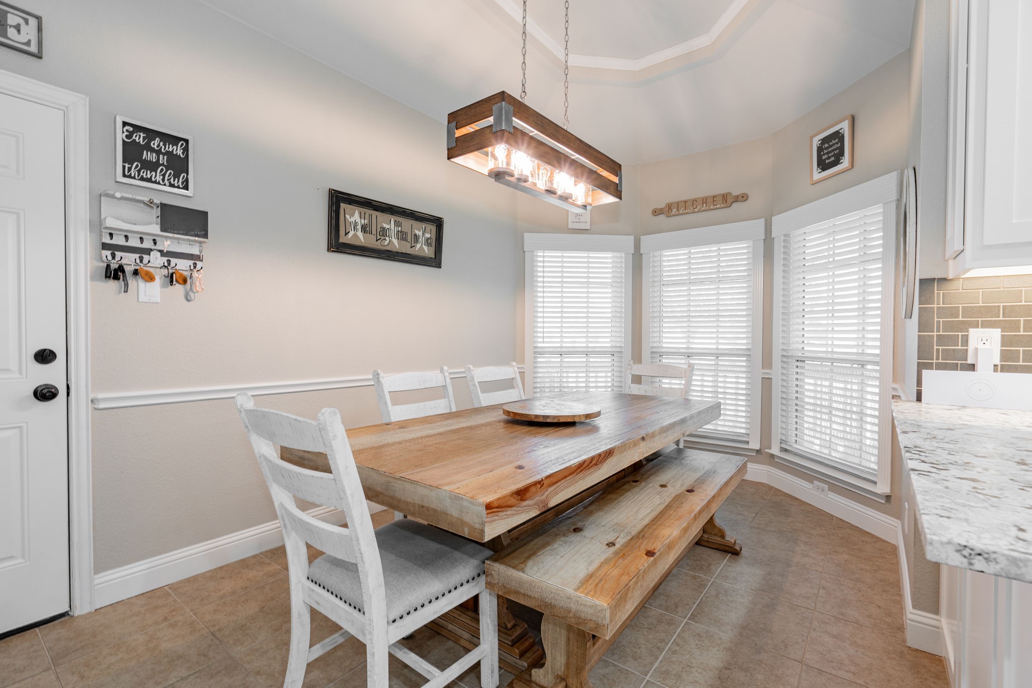 1609 W Alamosa Drive