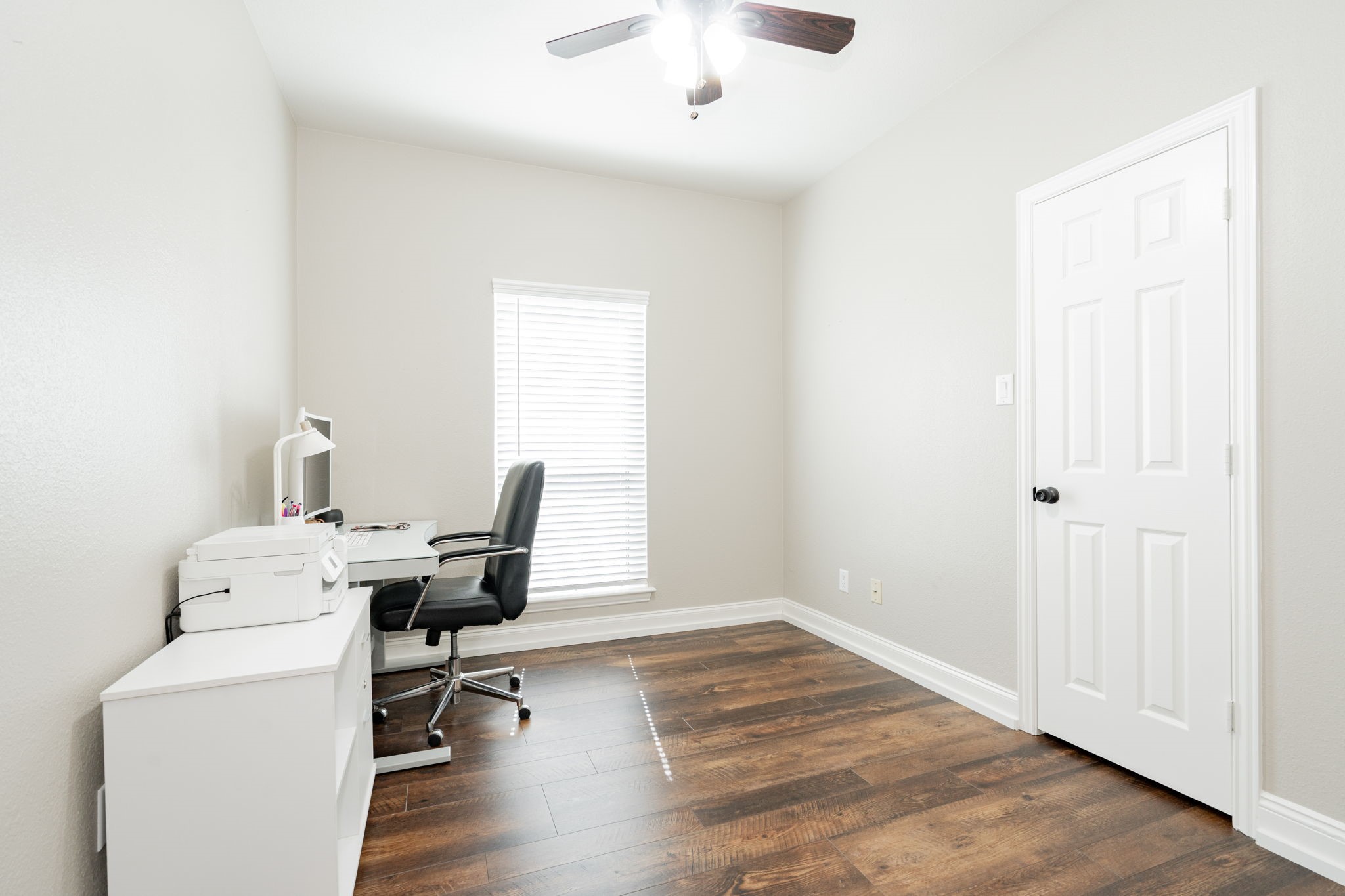 1609 W Alamosa Drive