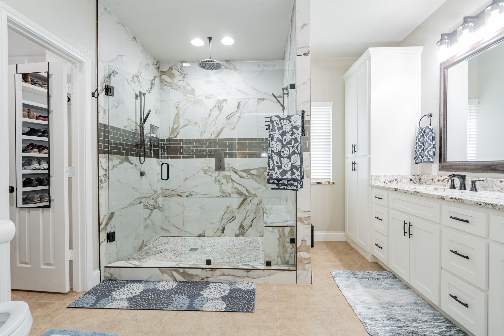 1609 W Alamosa Drive