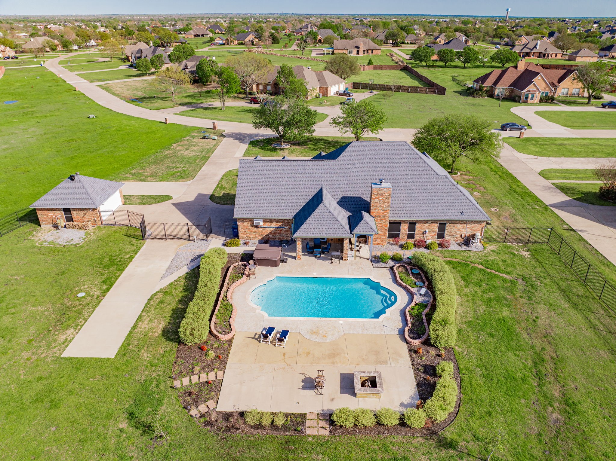 1609 W Alamosa Drive