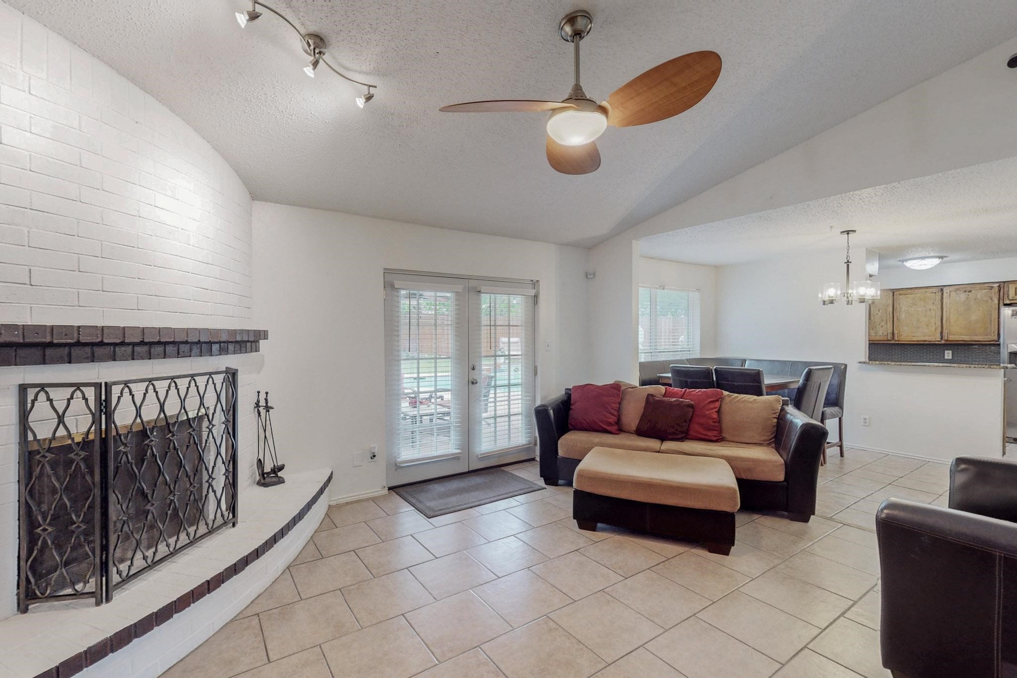 4609 Willow Elm Court
