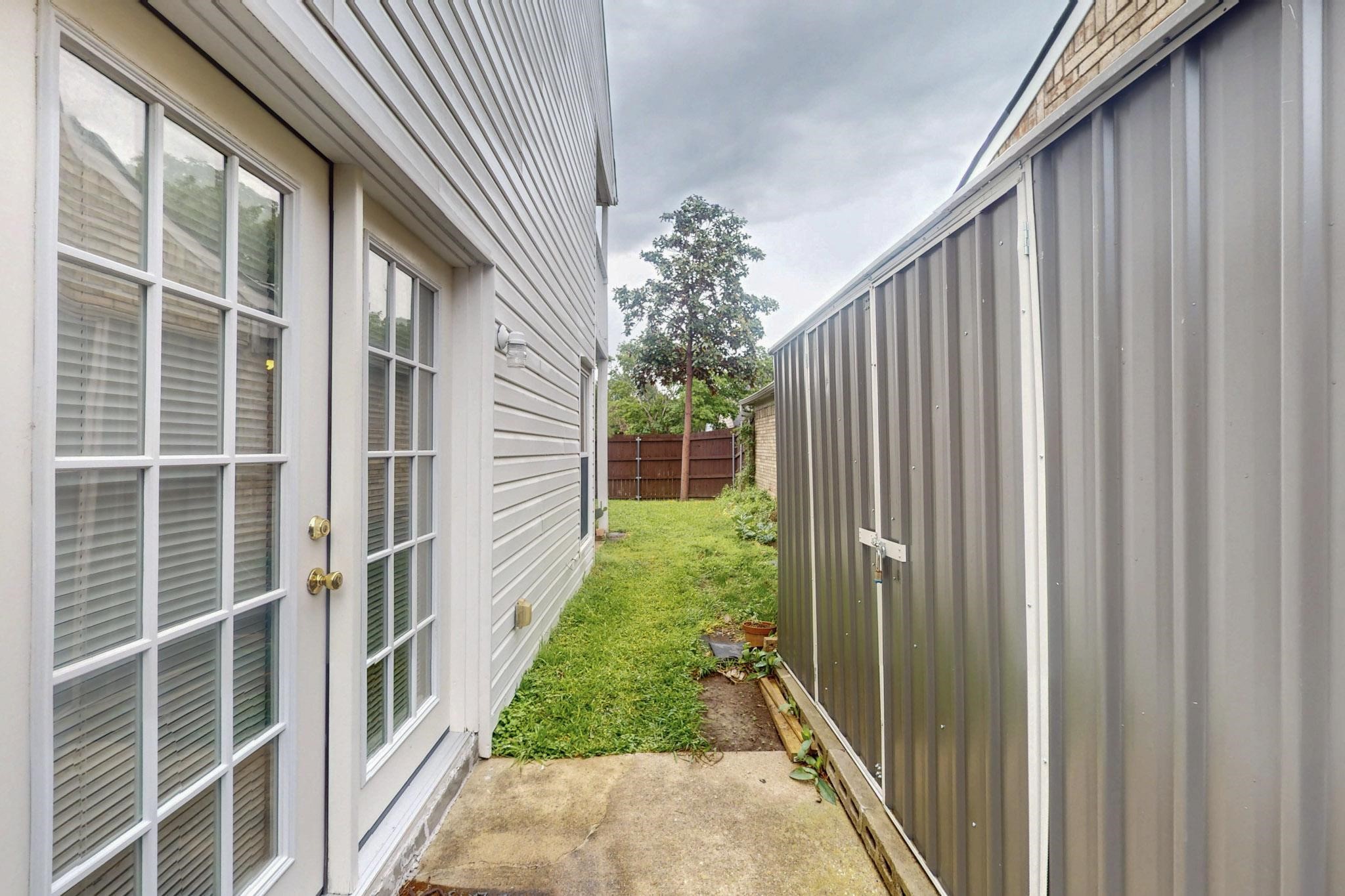 4232 Phoenix Drive