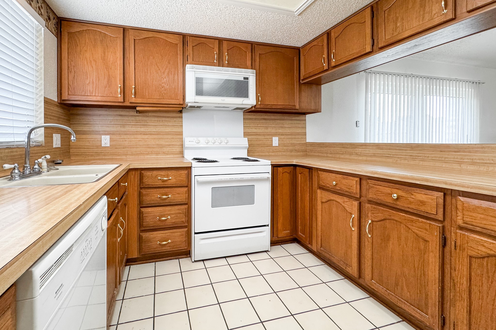 5925 Timbercrest Drive