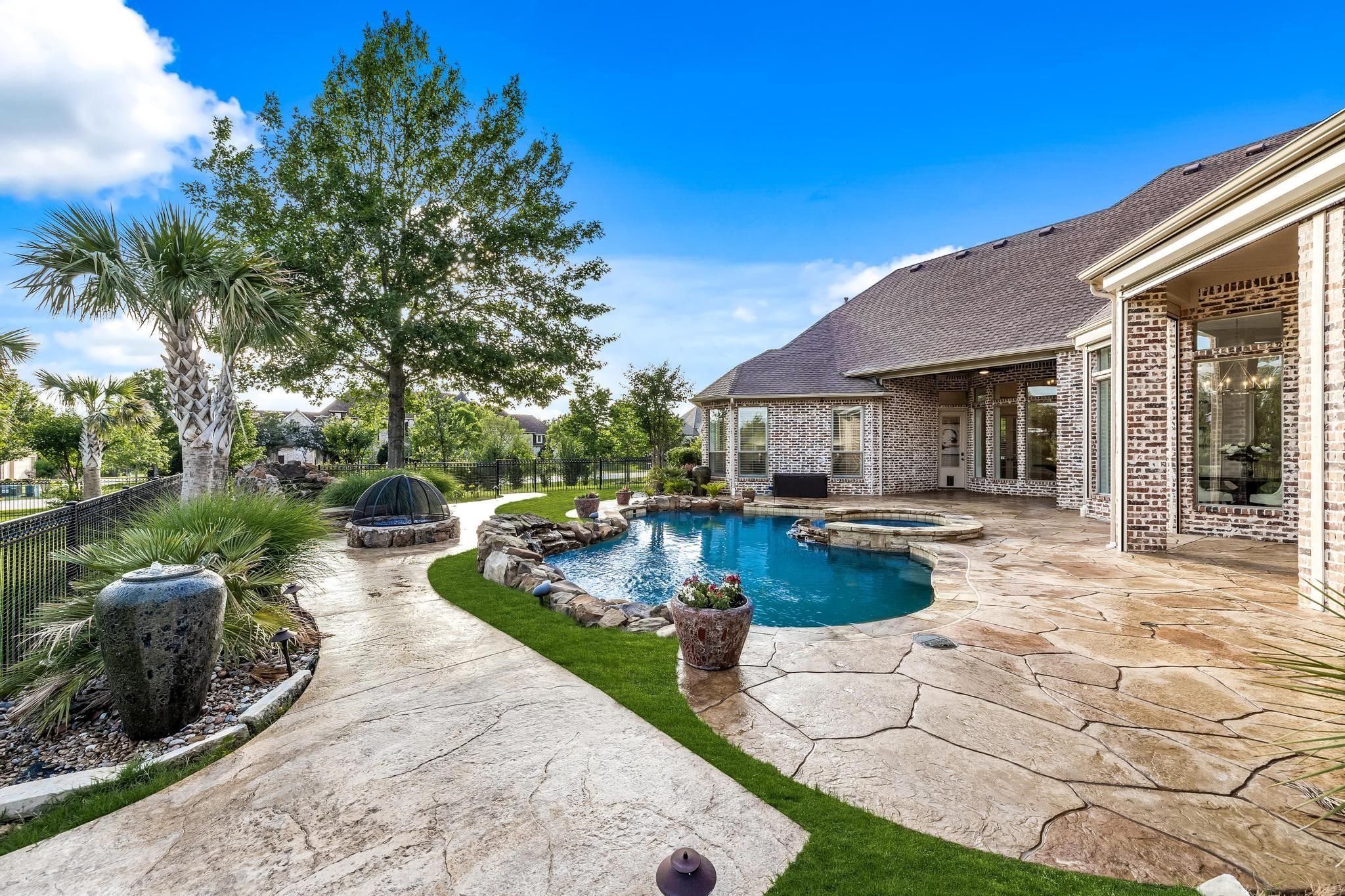 3001 Pecan Grove Lane
