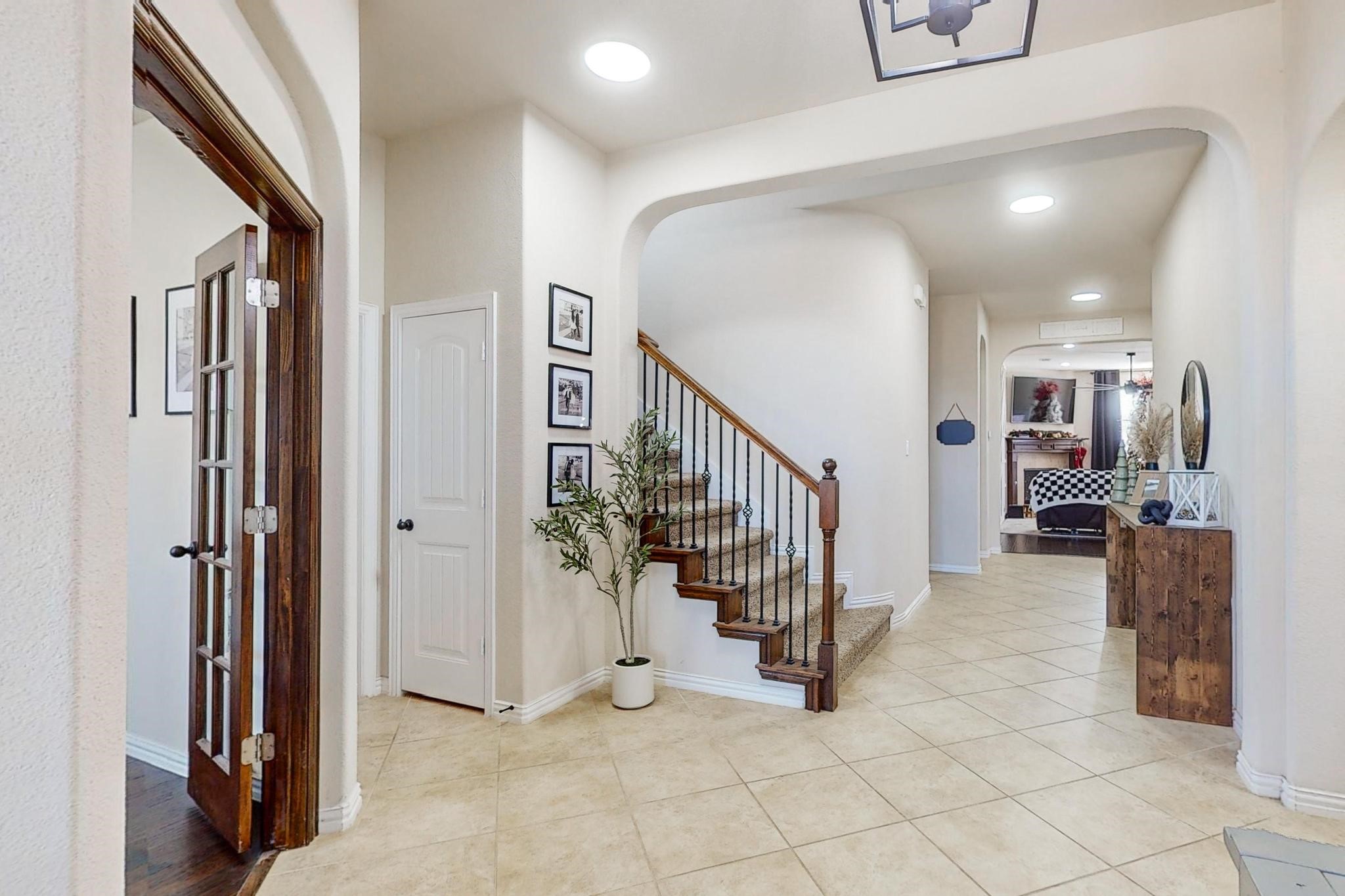 725 Seabourne Drive