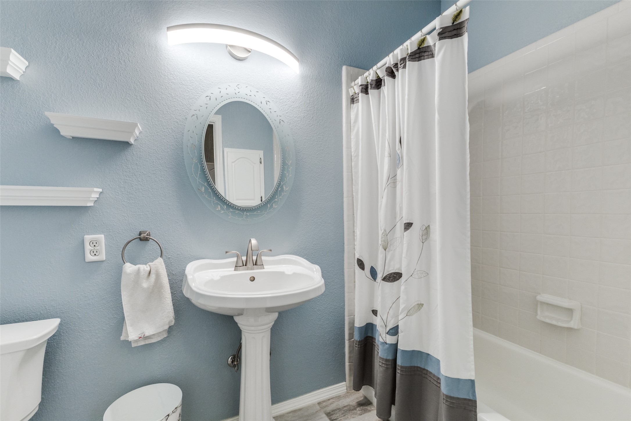 1729 Sheffield Drive