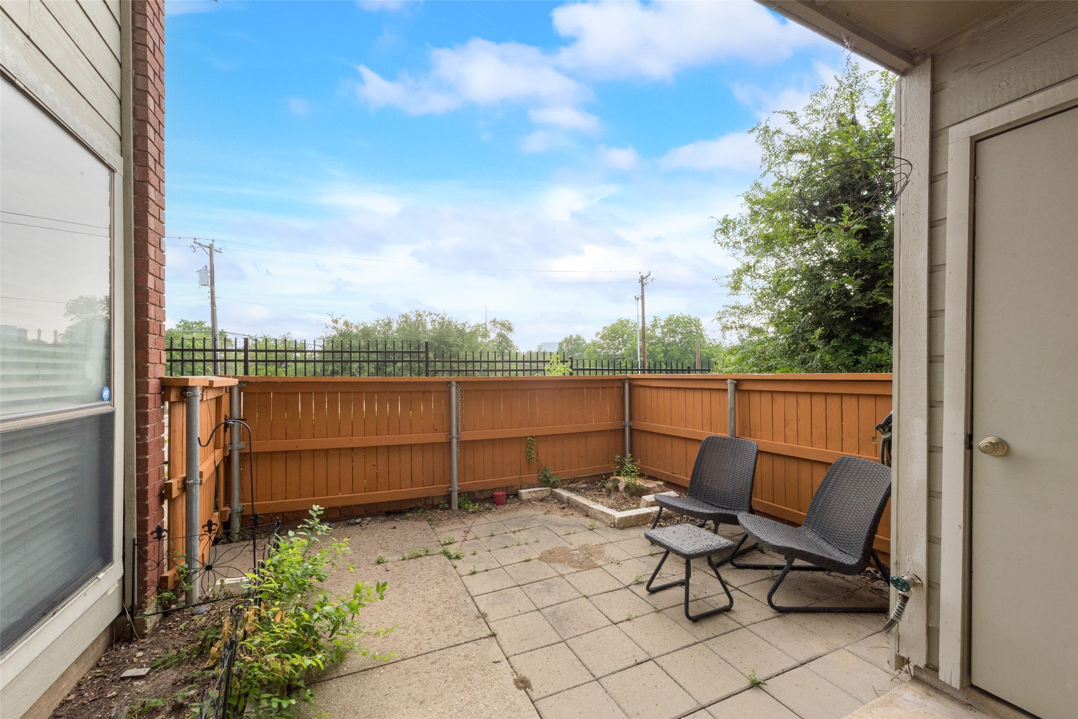 8404 Forest Lane 1305