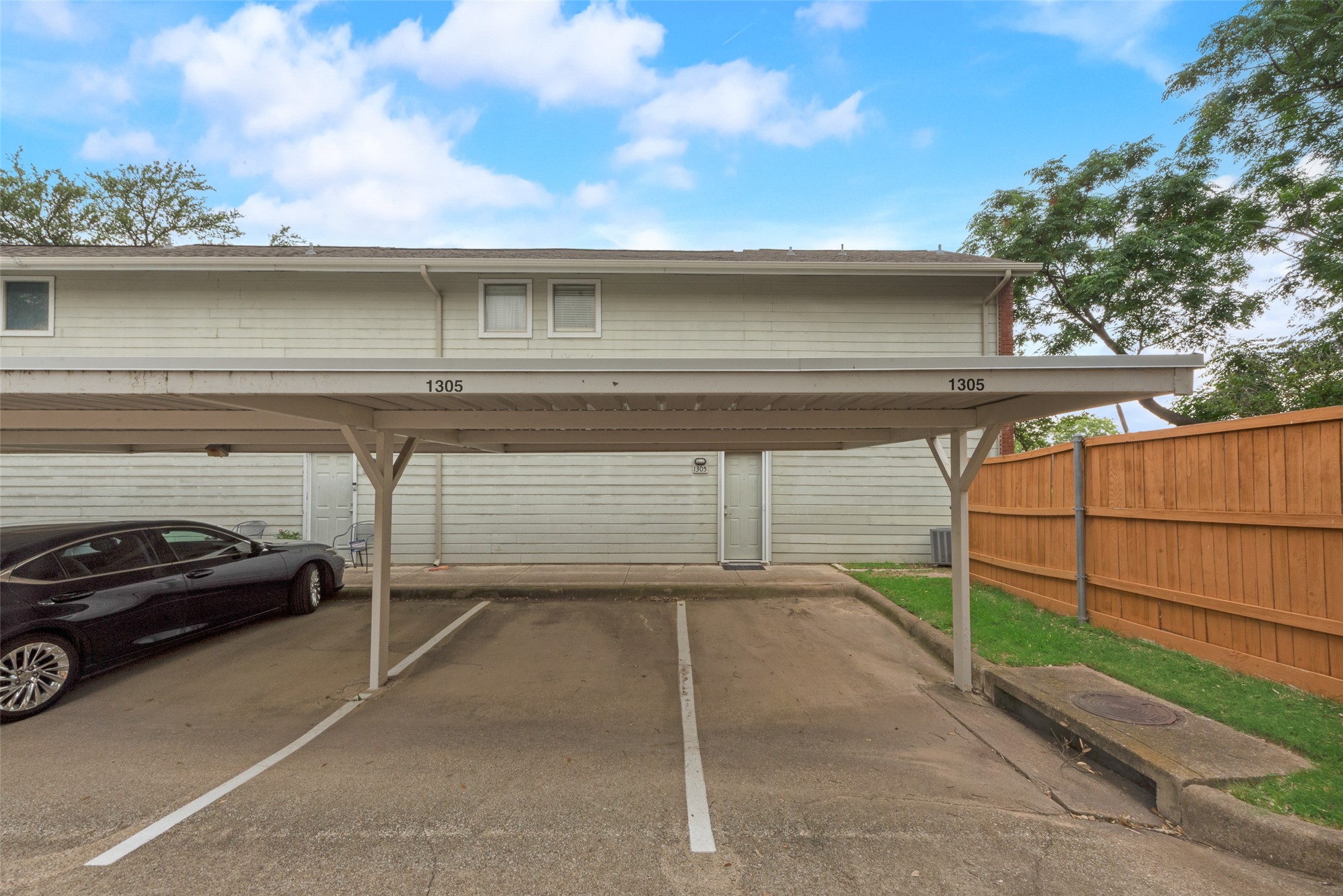 8404 Forest Lane 1305